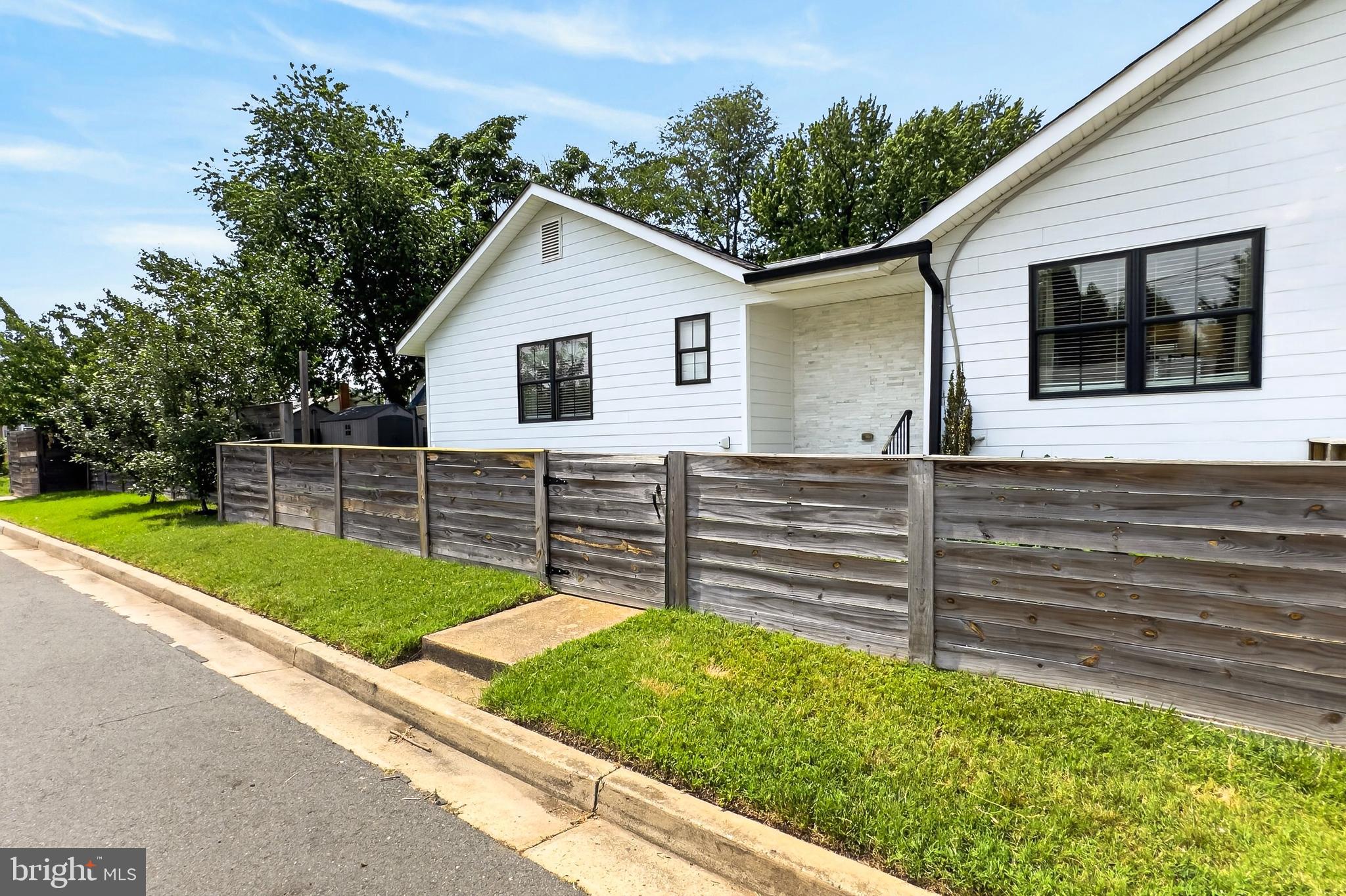 HIGHVIEW PARK - Residential