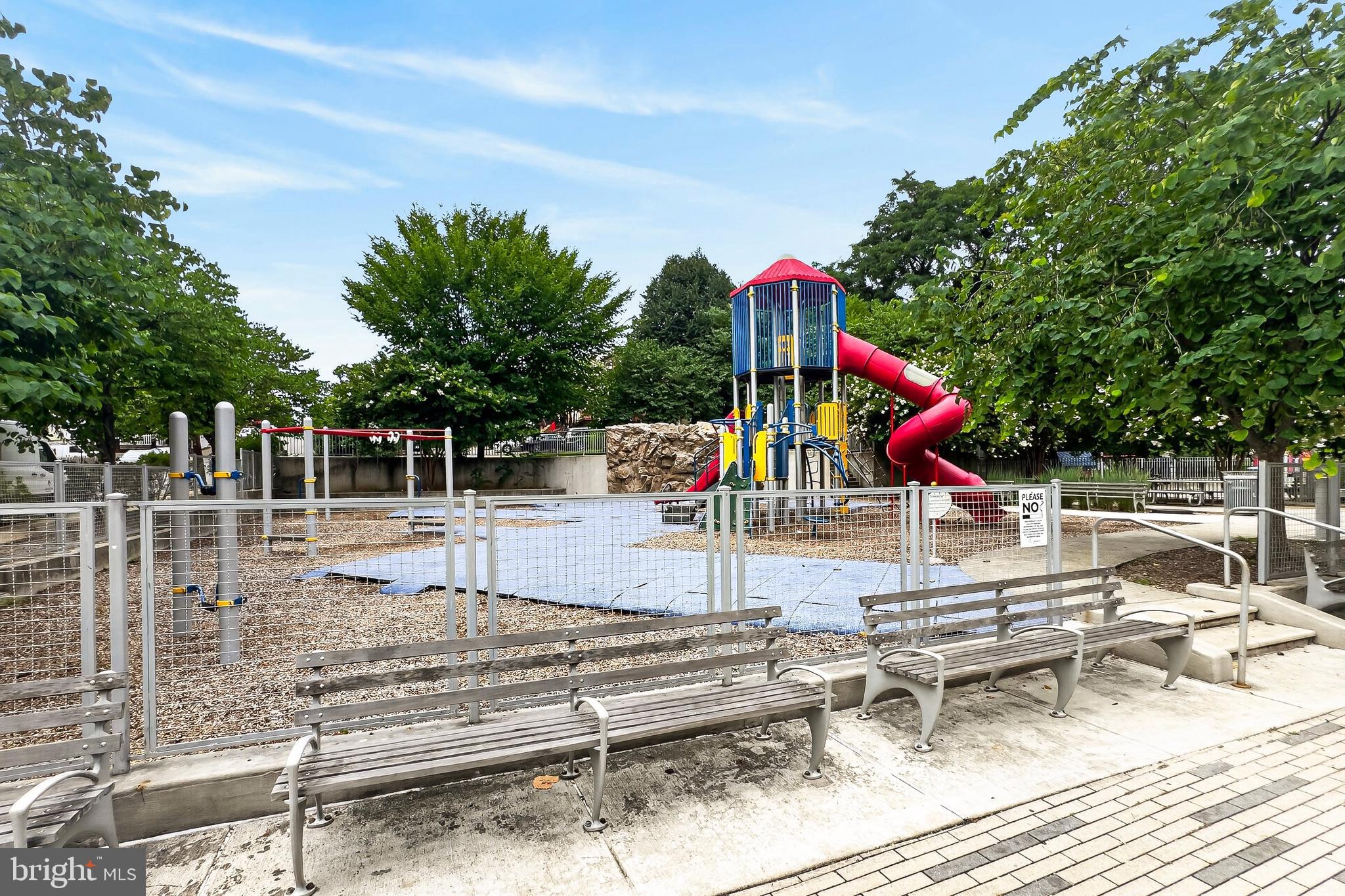 HIGHVIEW PARK - Residential