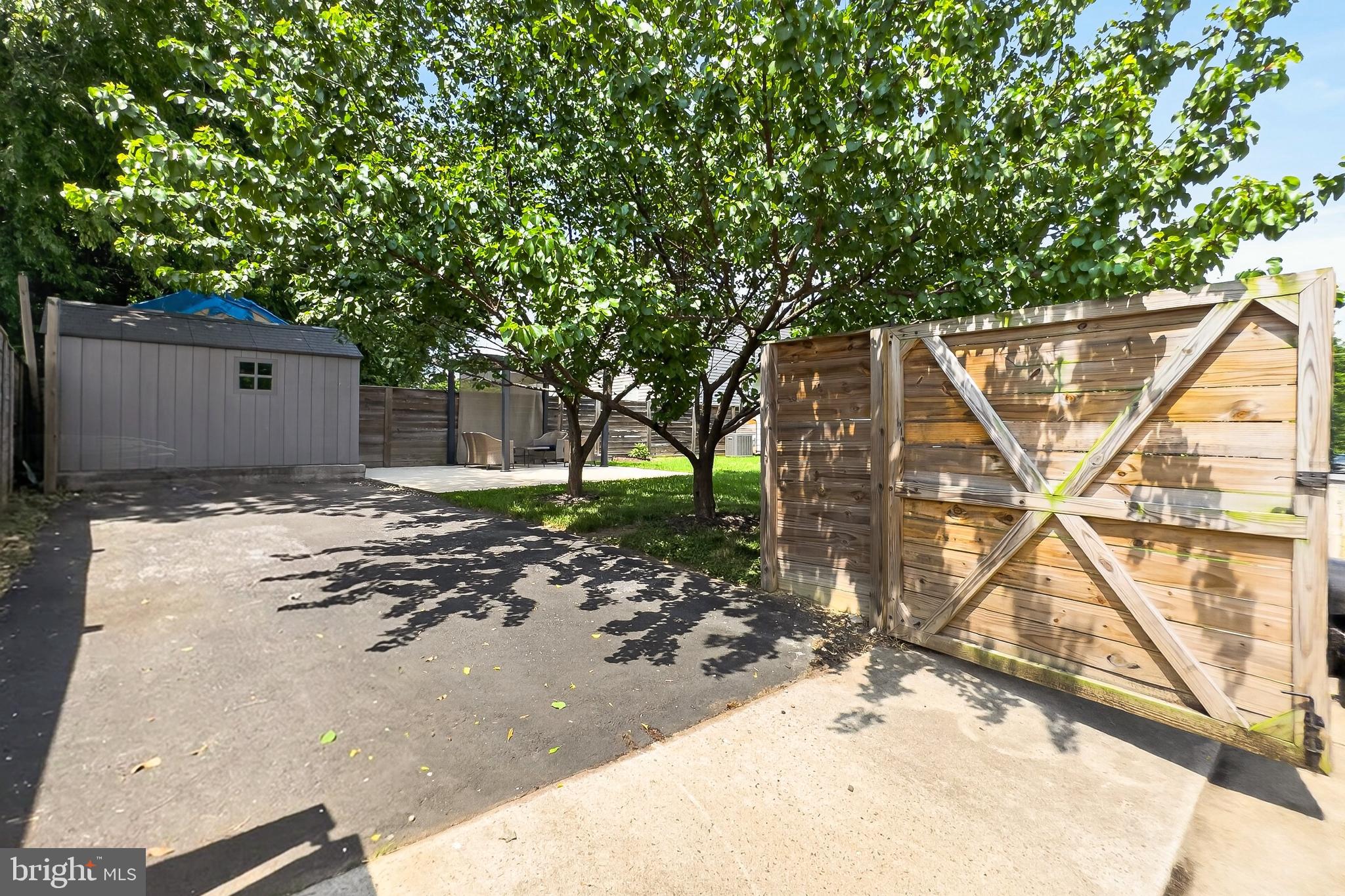 HIGHVIEW PARK - Residential