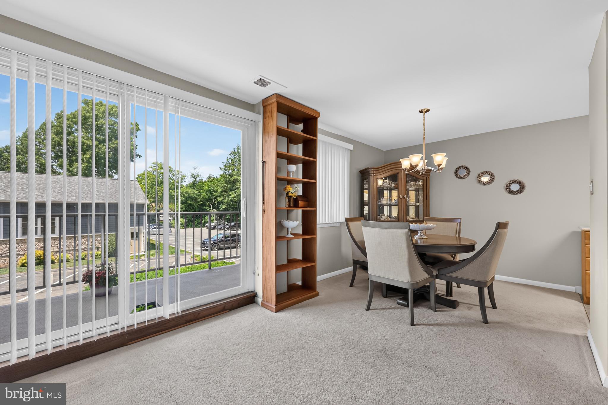 HOLLY HOUSE - Residential
