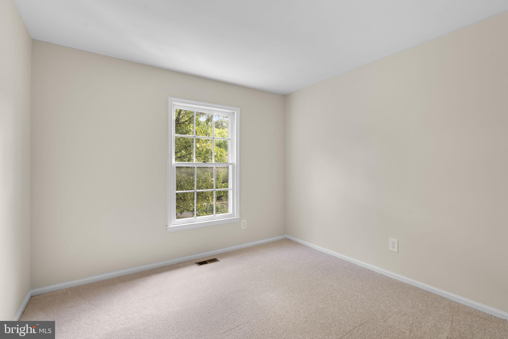 WOODLAND HILLS - Residential