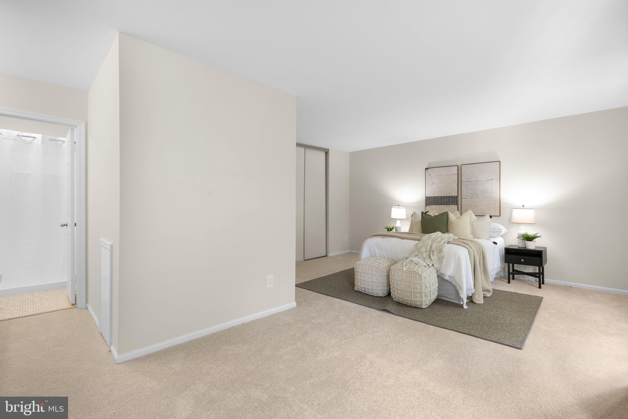 WOODLAND HILLS - Residential