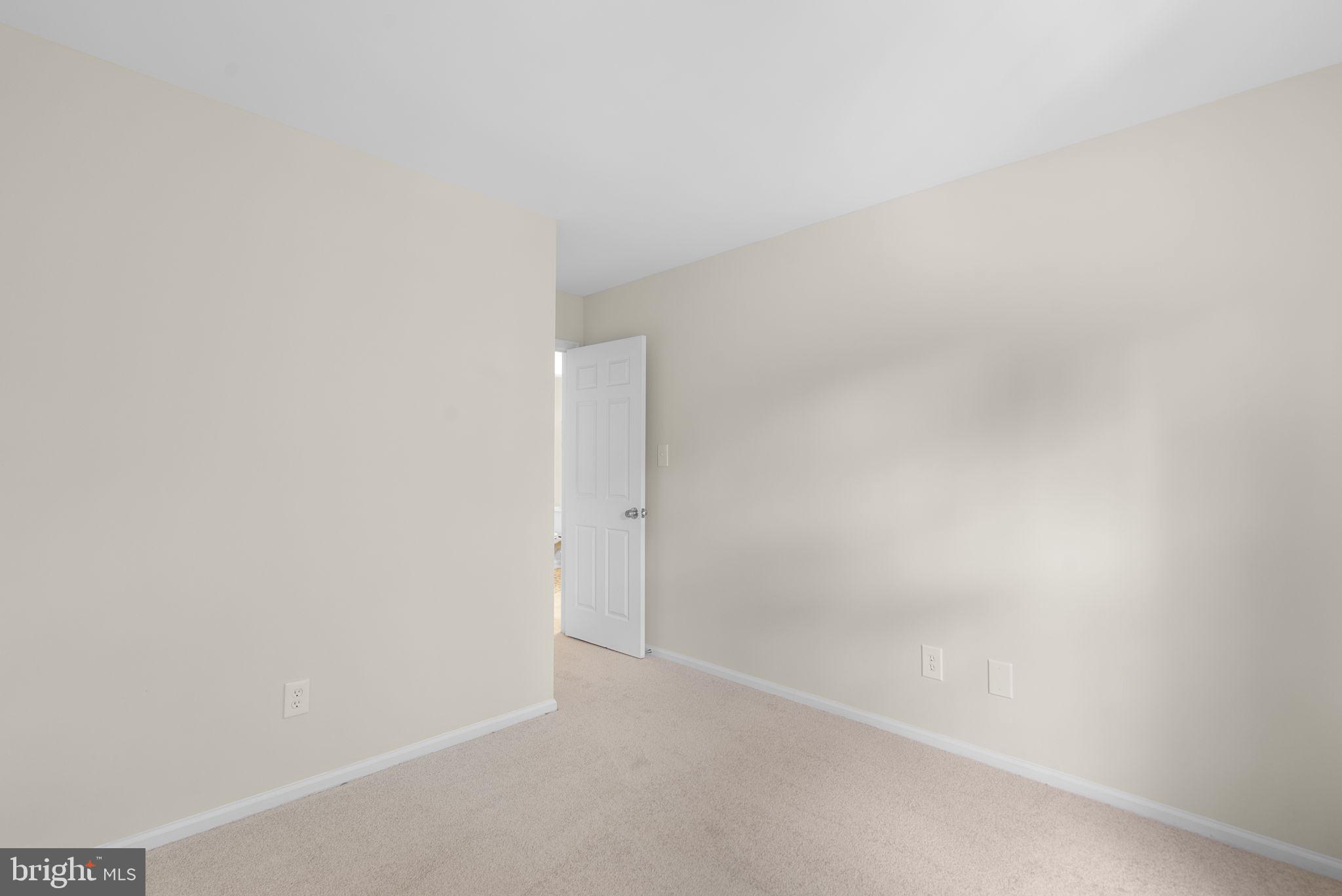 WOODLAND HILLS - Residential