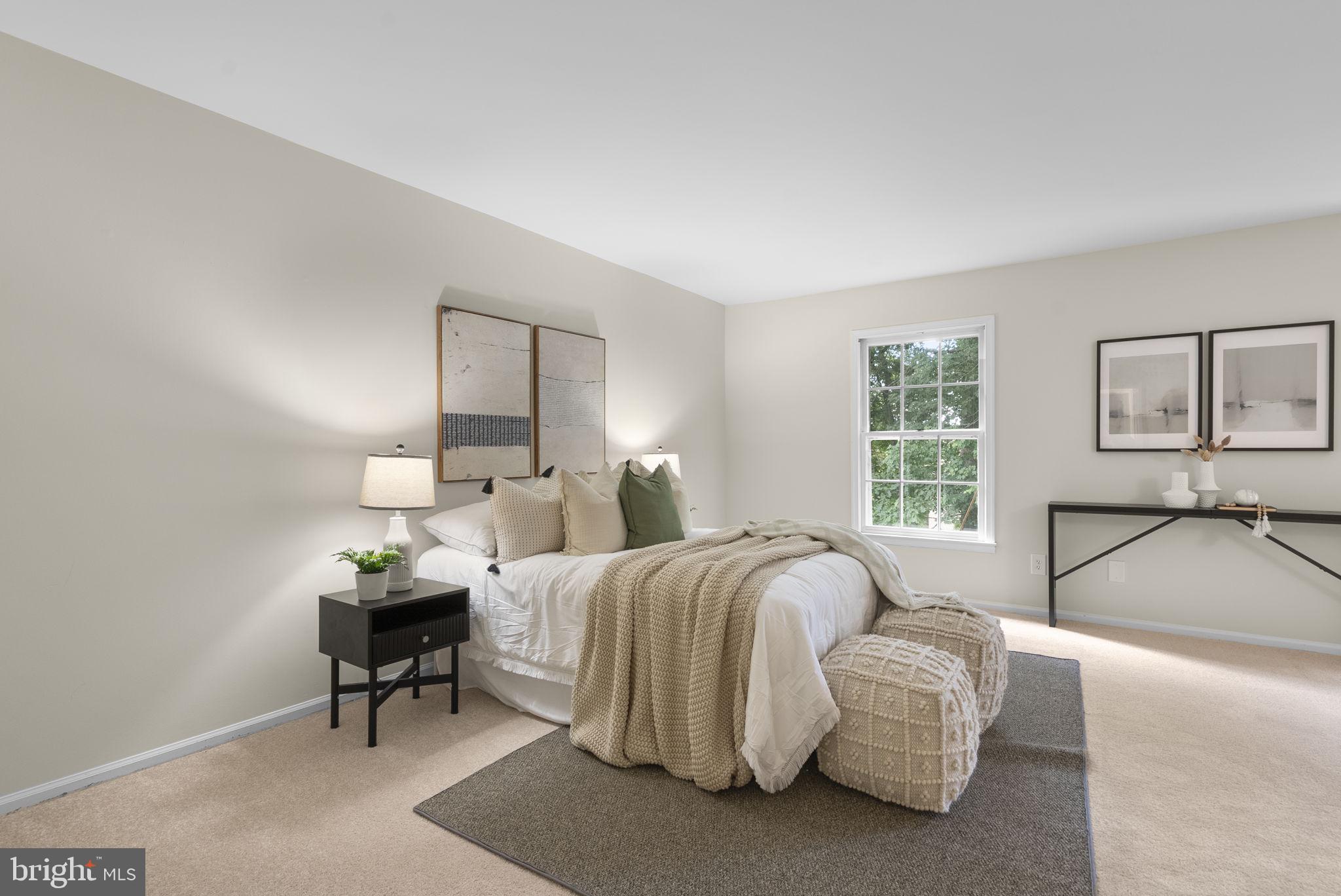 WOODLAND HILLS - Residential