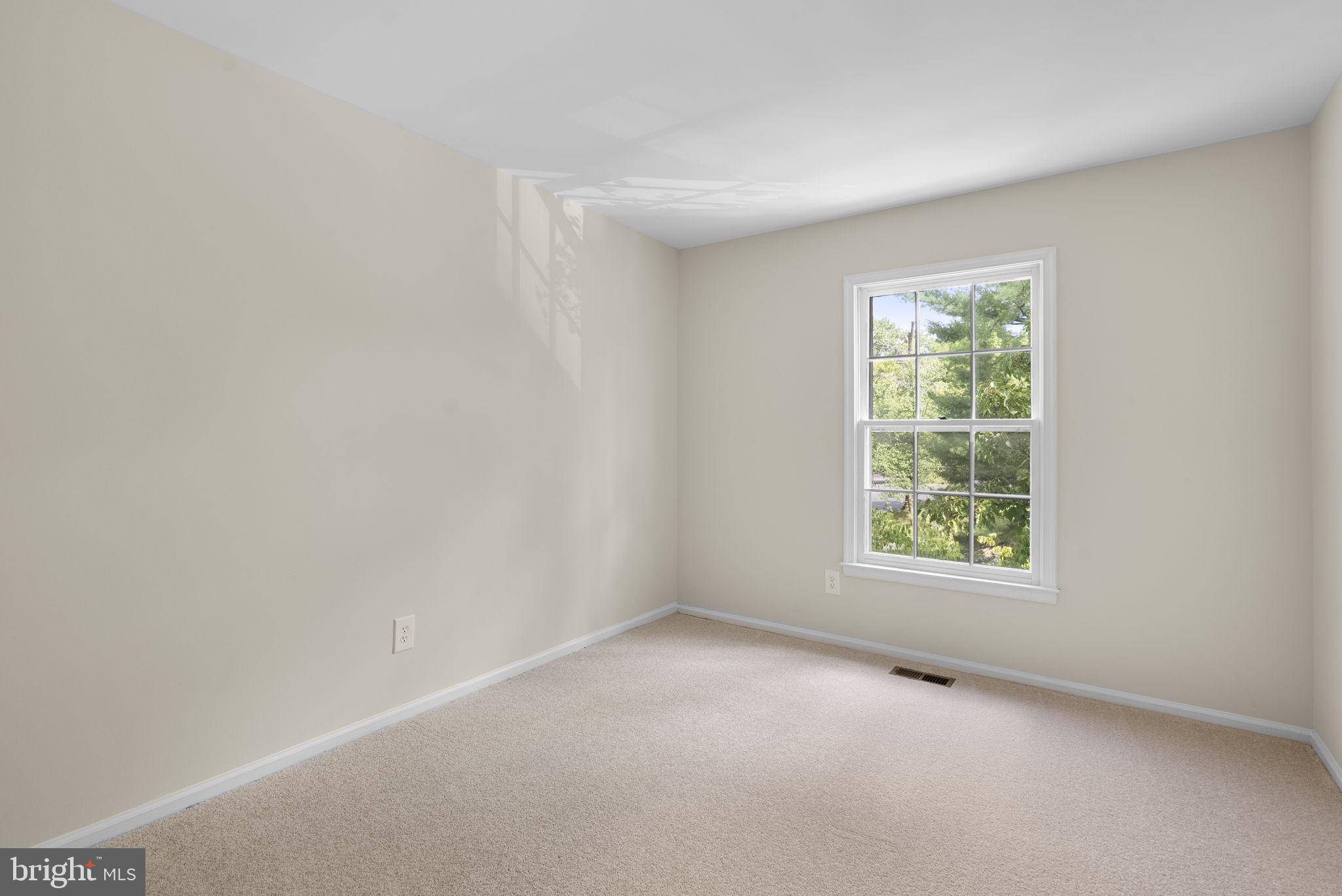 WOODLAND HILLS - Residential