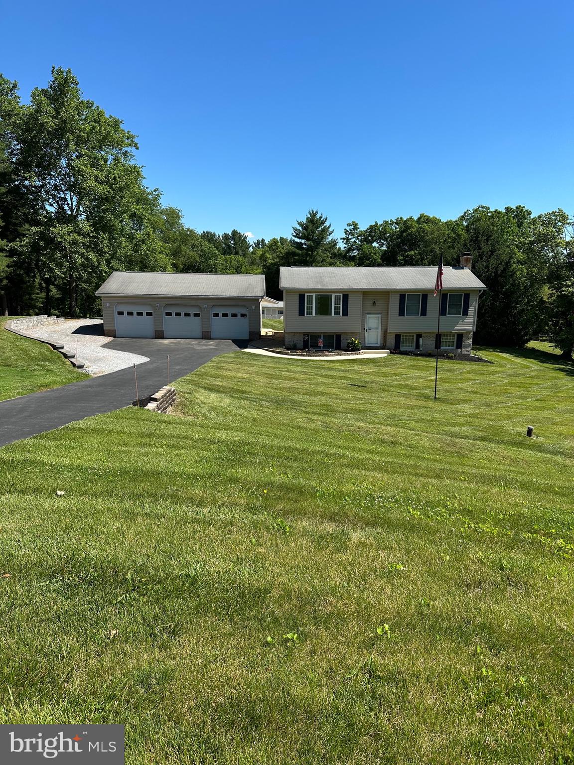 COOL HOLLOW ESTATES - Residential