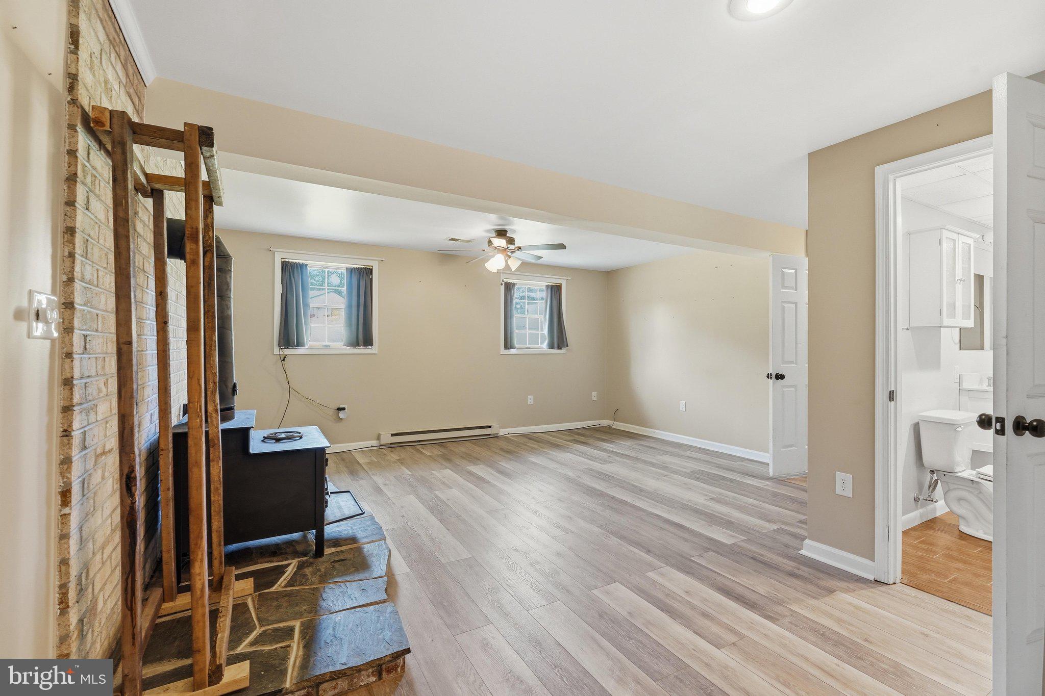 COOL HOLLOW ESTATES - Residential