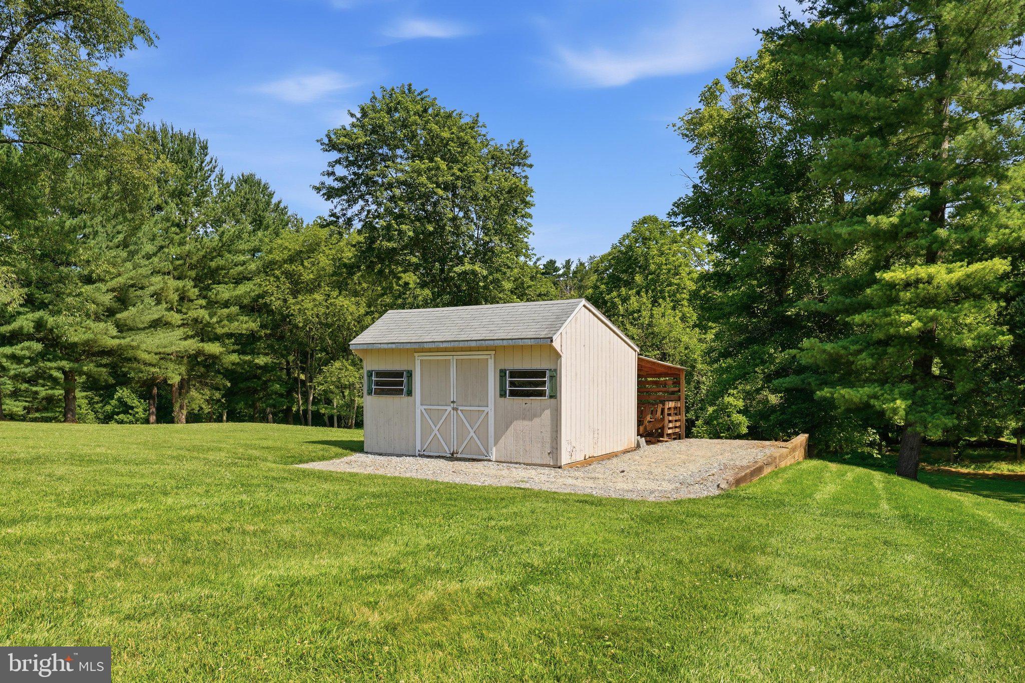 COOL HOLLOW ESTATES - Residential