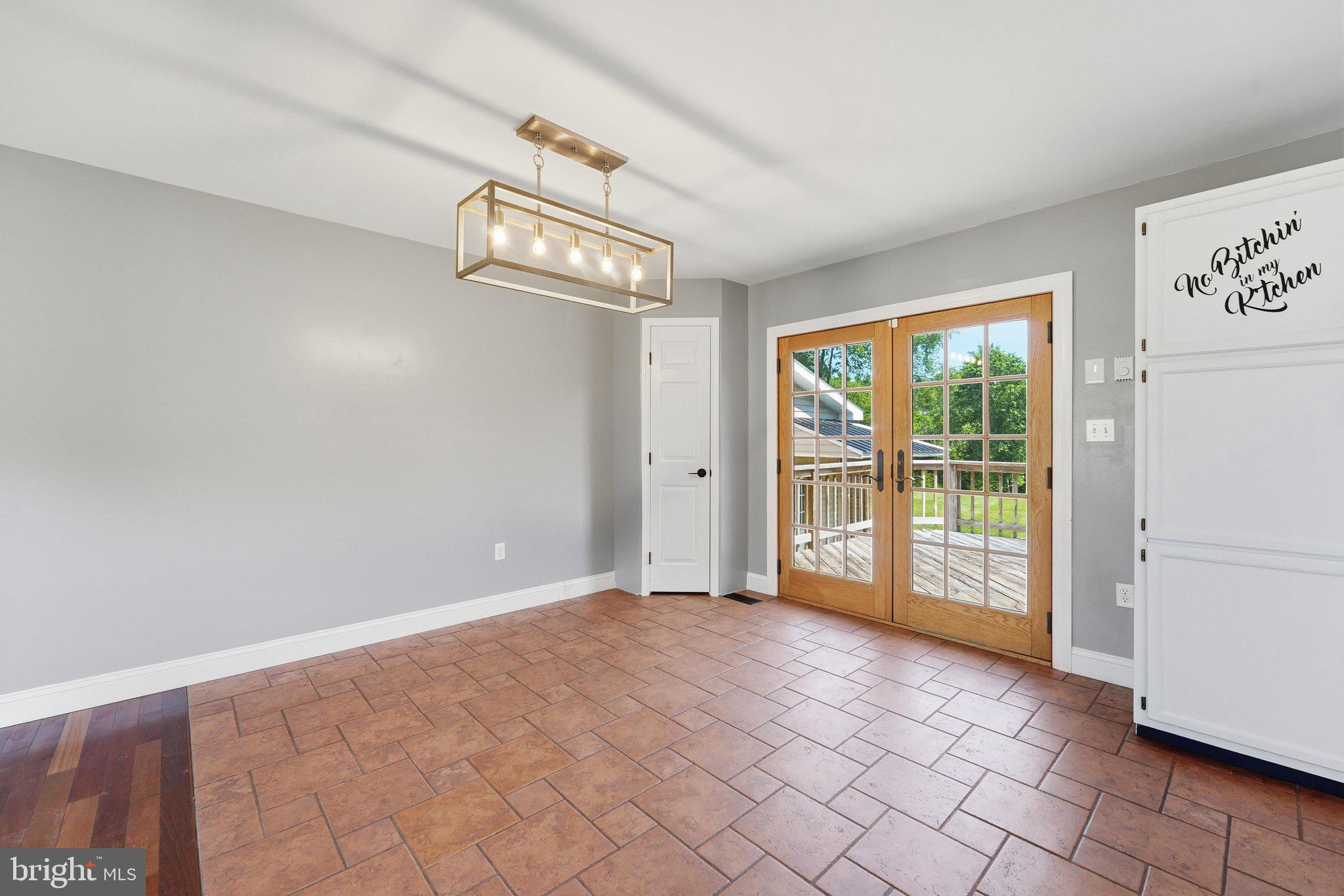 COOL HOLLOW ESTATES - Residential