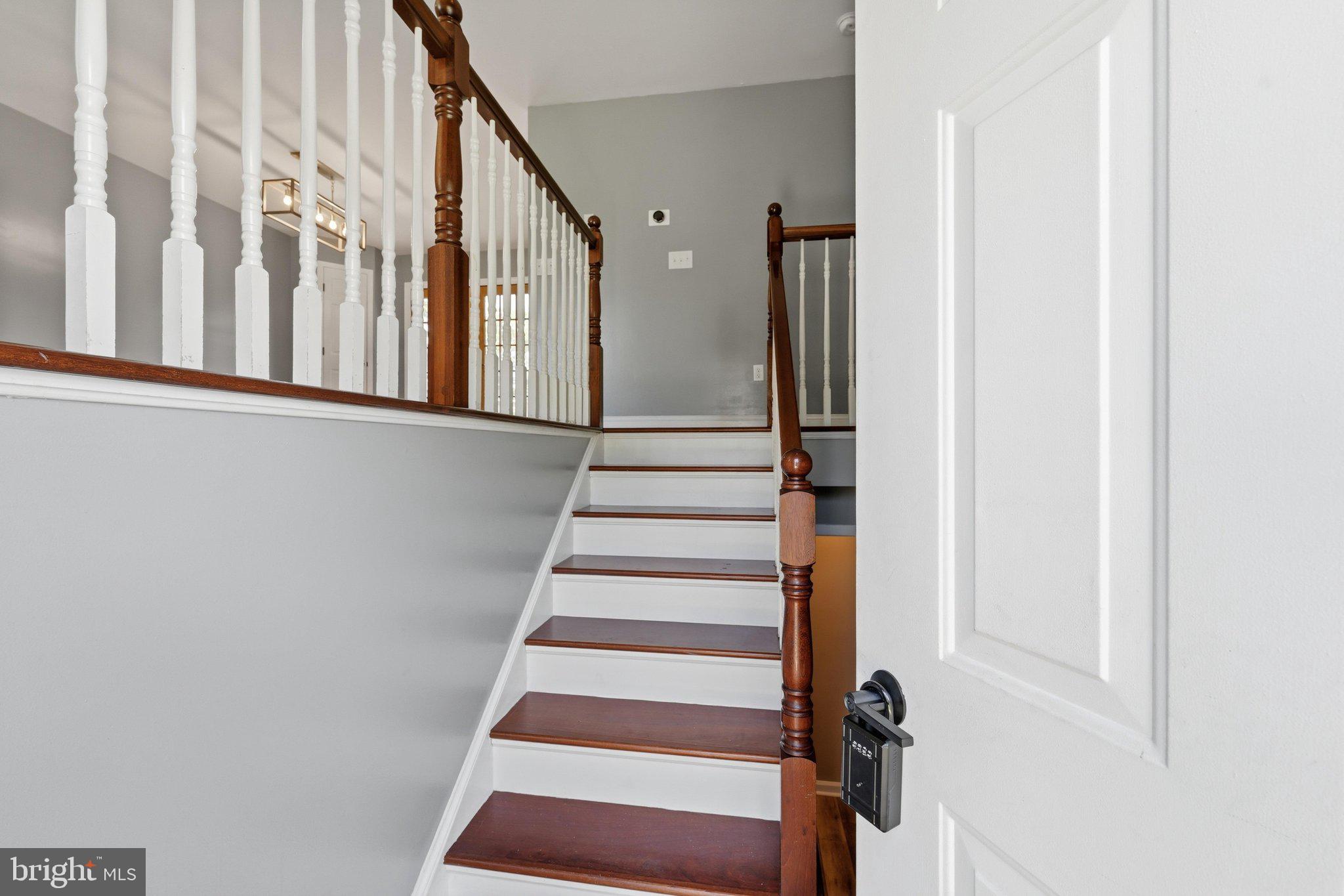 COOL HOLLOW ESTATES - Residential