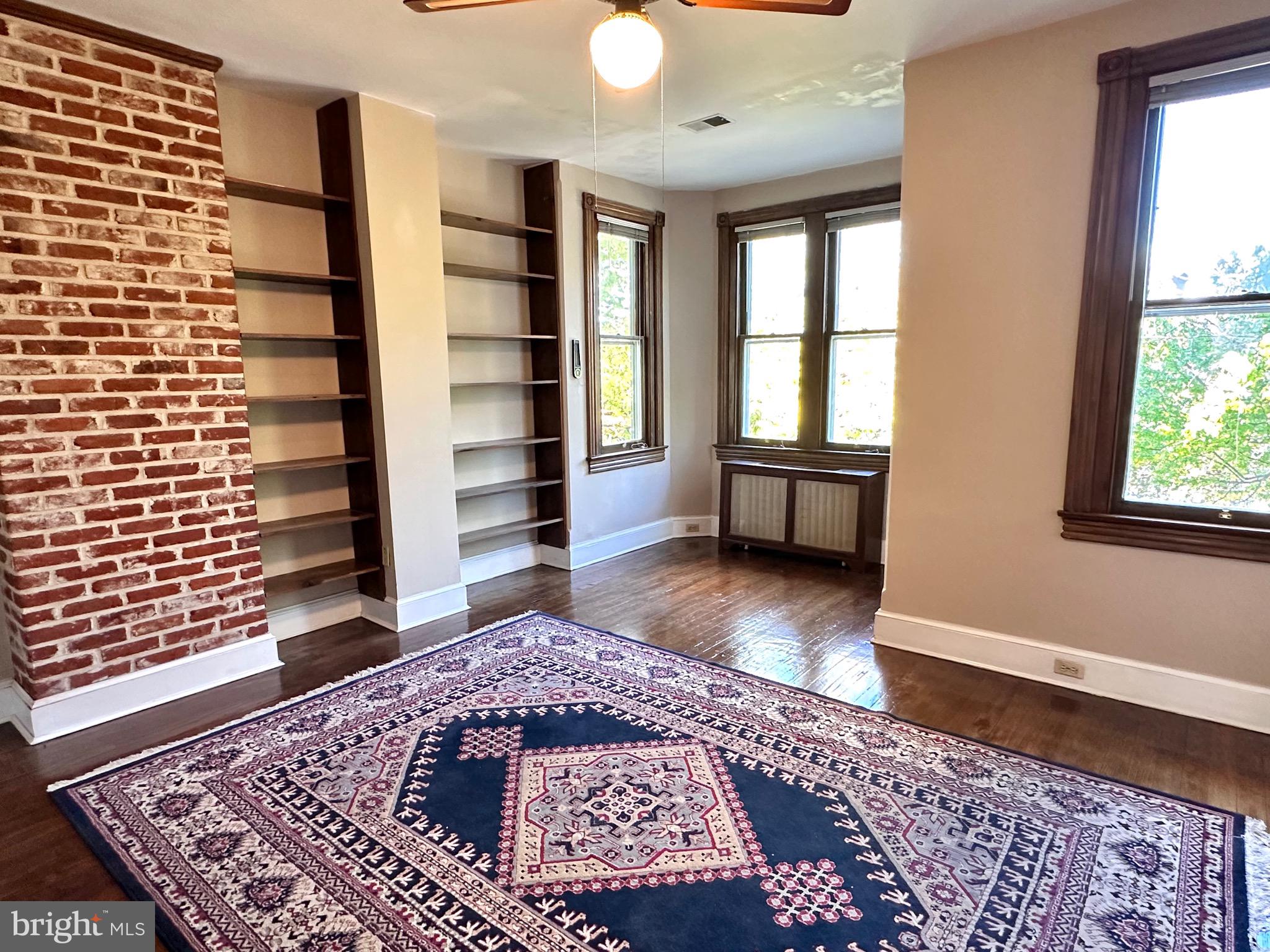 CAPITOL HILL - Residential
