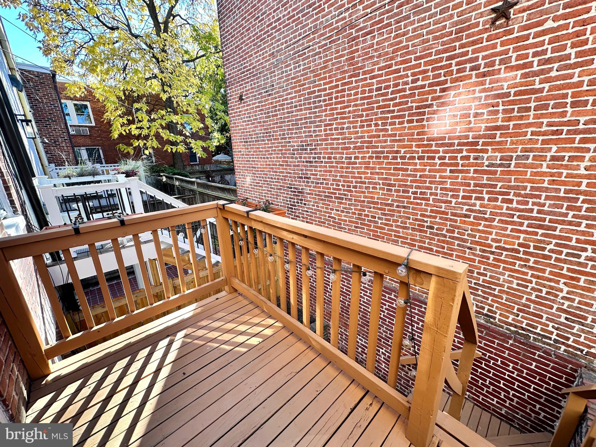 CAPITOL HILL - Residential