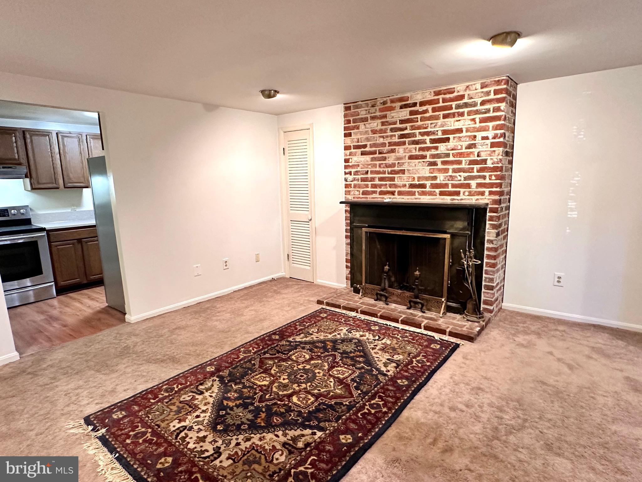 CAPITOL HILL - Residential