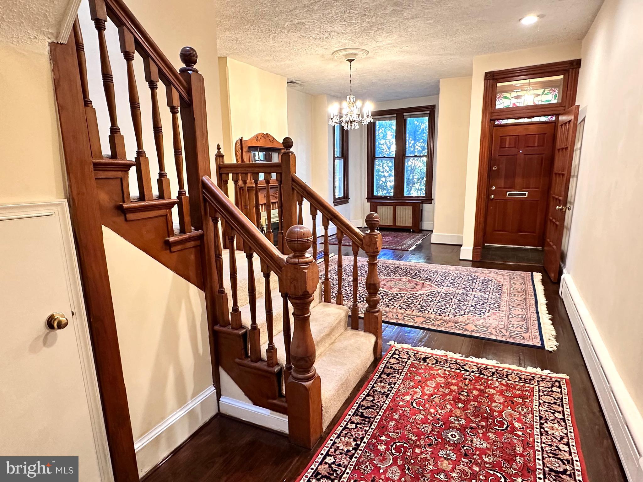 CAPITOL HILL - Residential