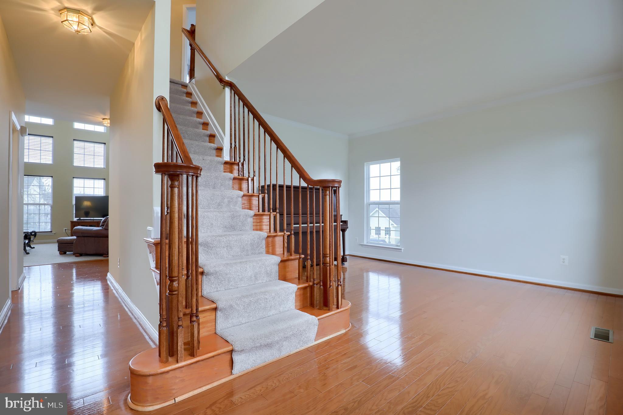 FRANKLIN SQUARE - Residential