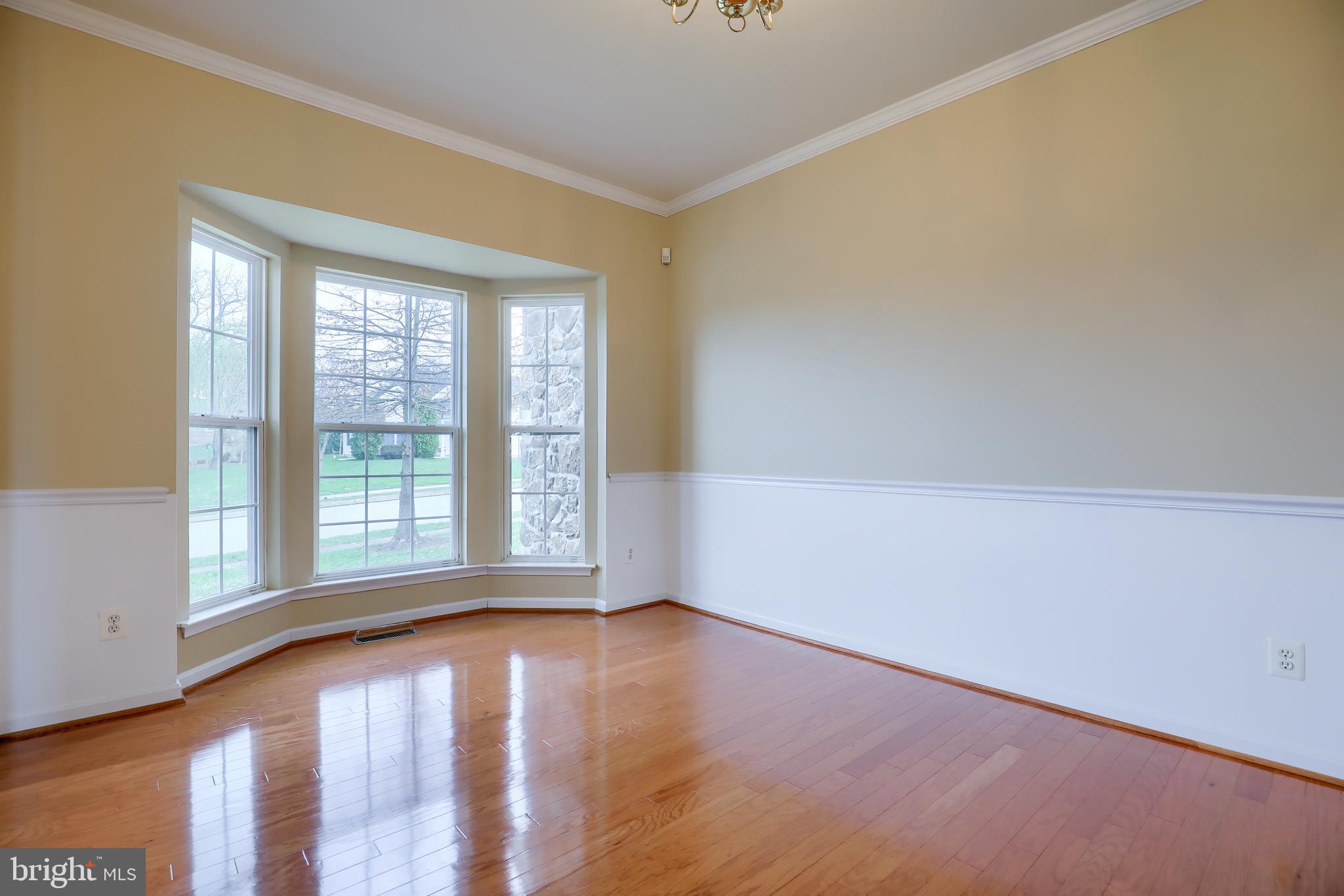 FRANKLIN SQUARE - Residential