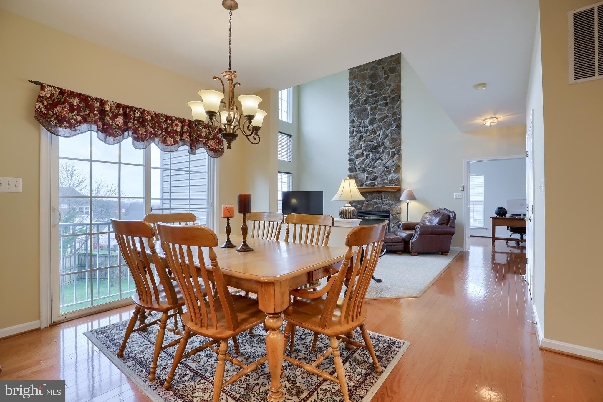 FRANKLIN SQUARE - Residential