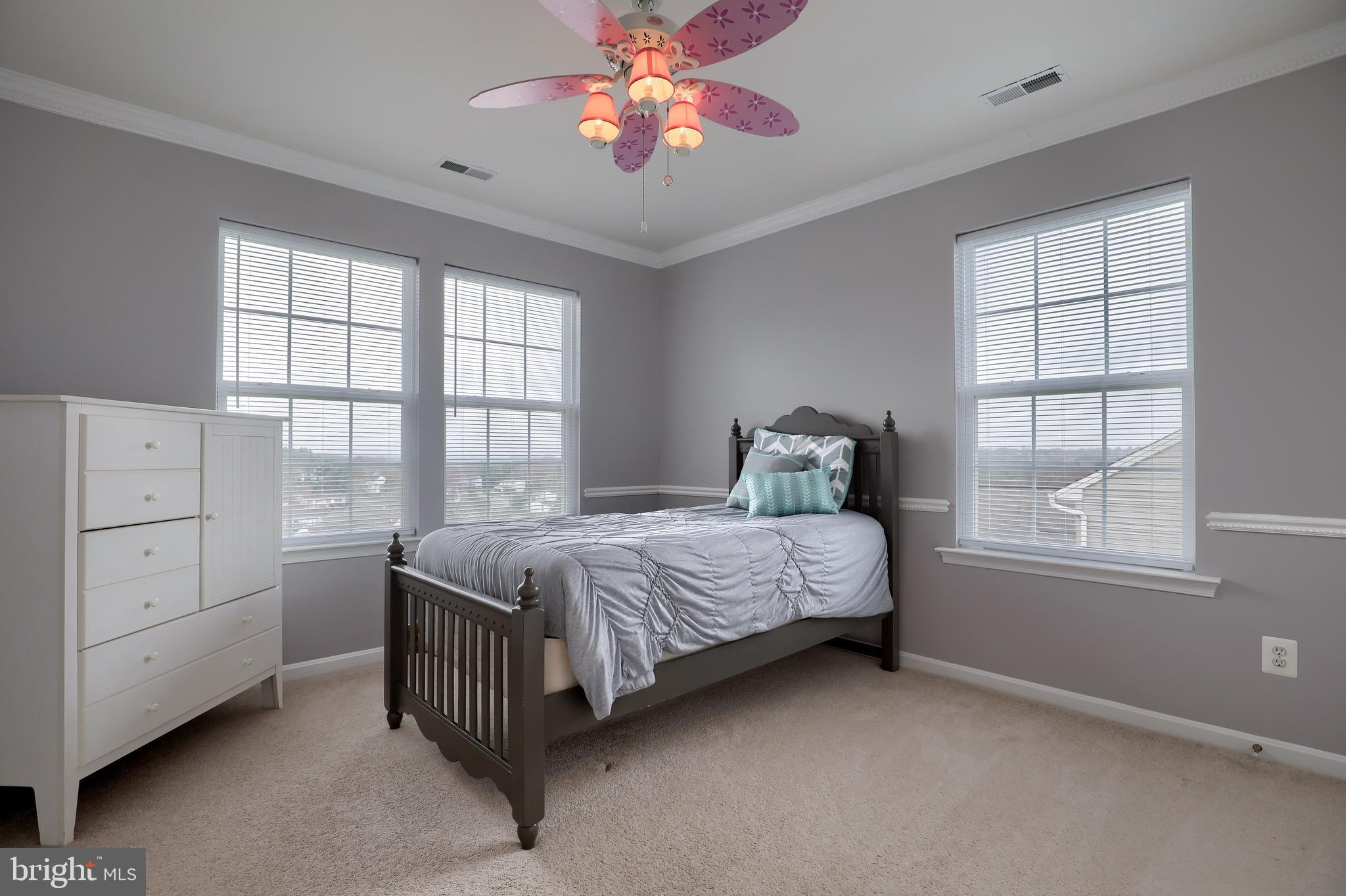 FRANKLIN SQUARE - Residential
