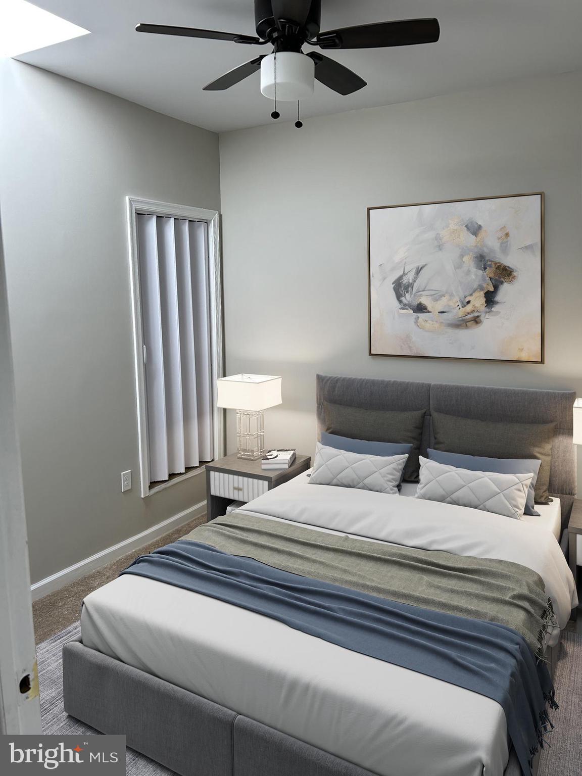 FOUR BY FOUR - Residential