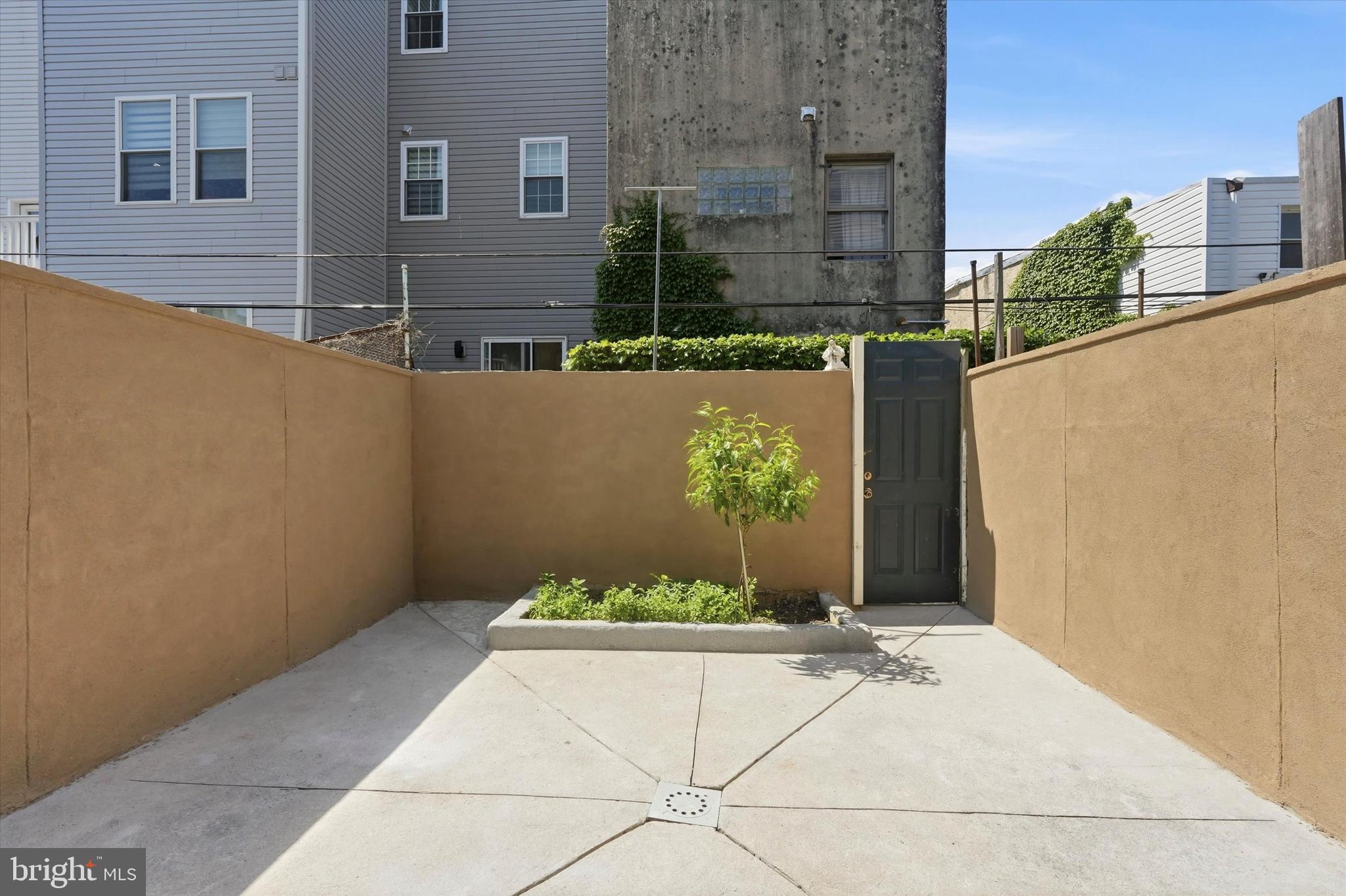 EAST PASSYUNK CROSSING - Residential