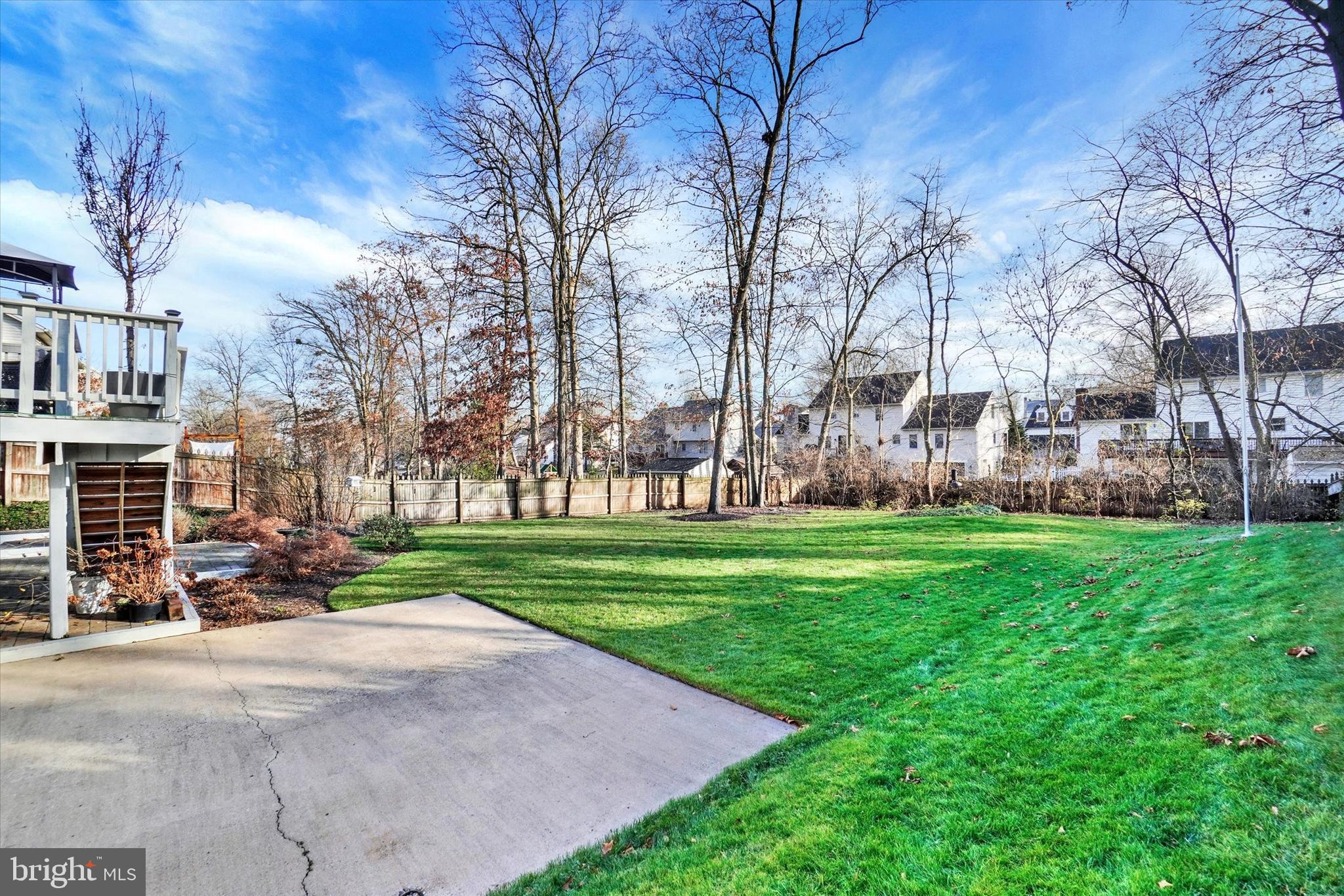 LEXINGTON MEADOWS - Residential