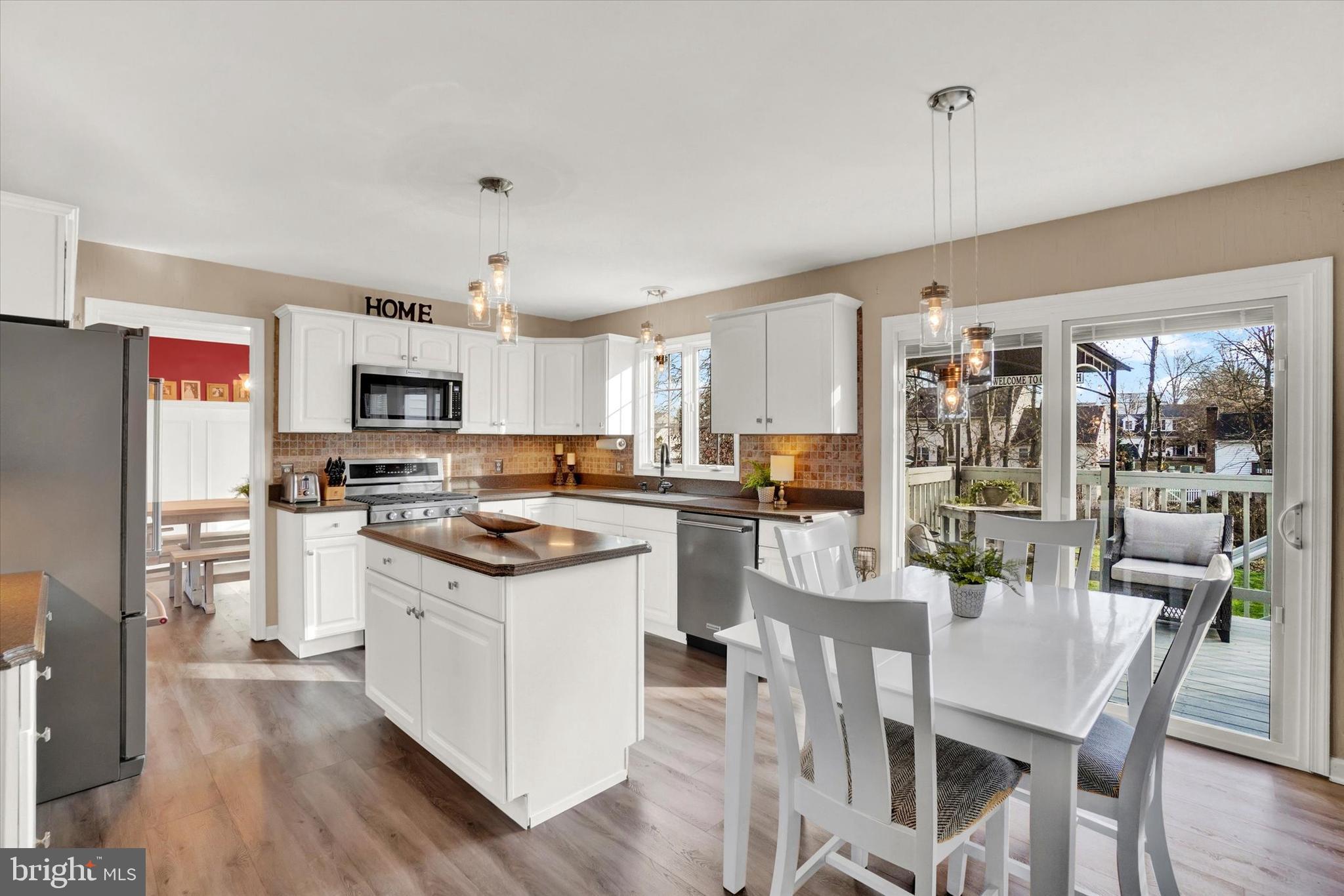 LEXINGTON MEADOWS - Residential