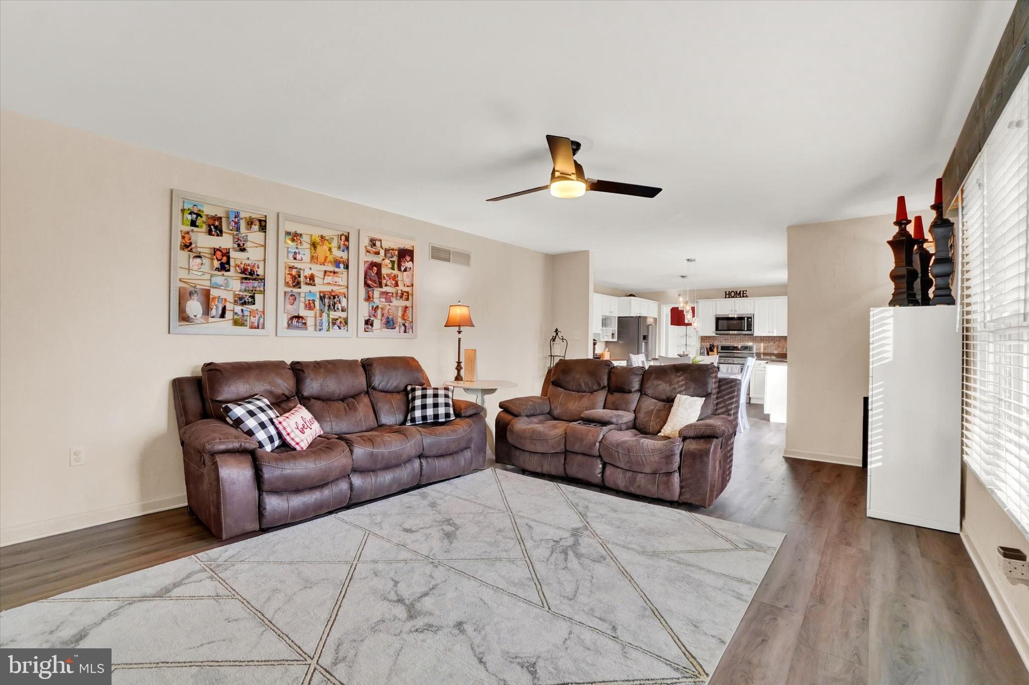 LEXINGTON MEADOWS - Residential
