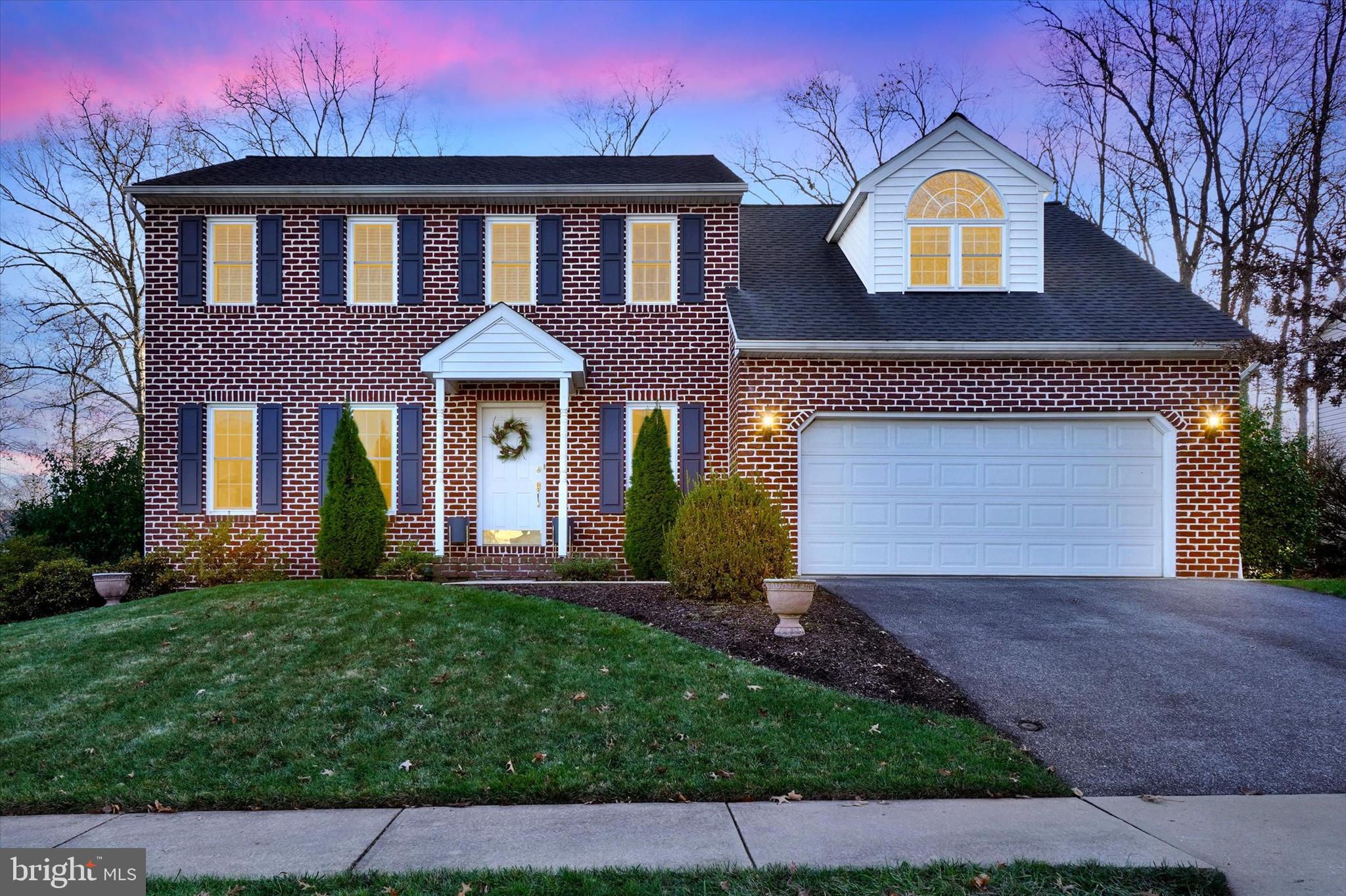 LEXINGTON MEADOWS - Residential