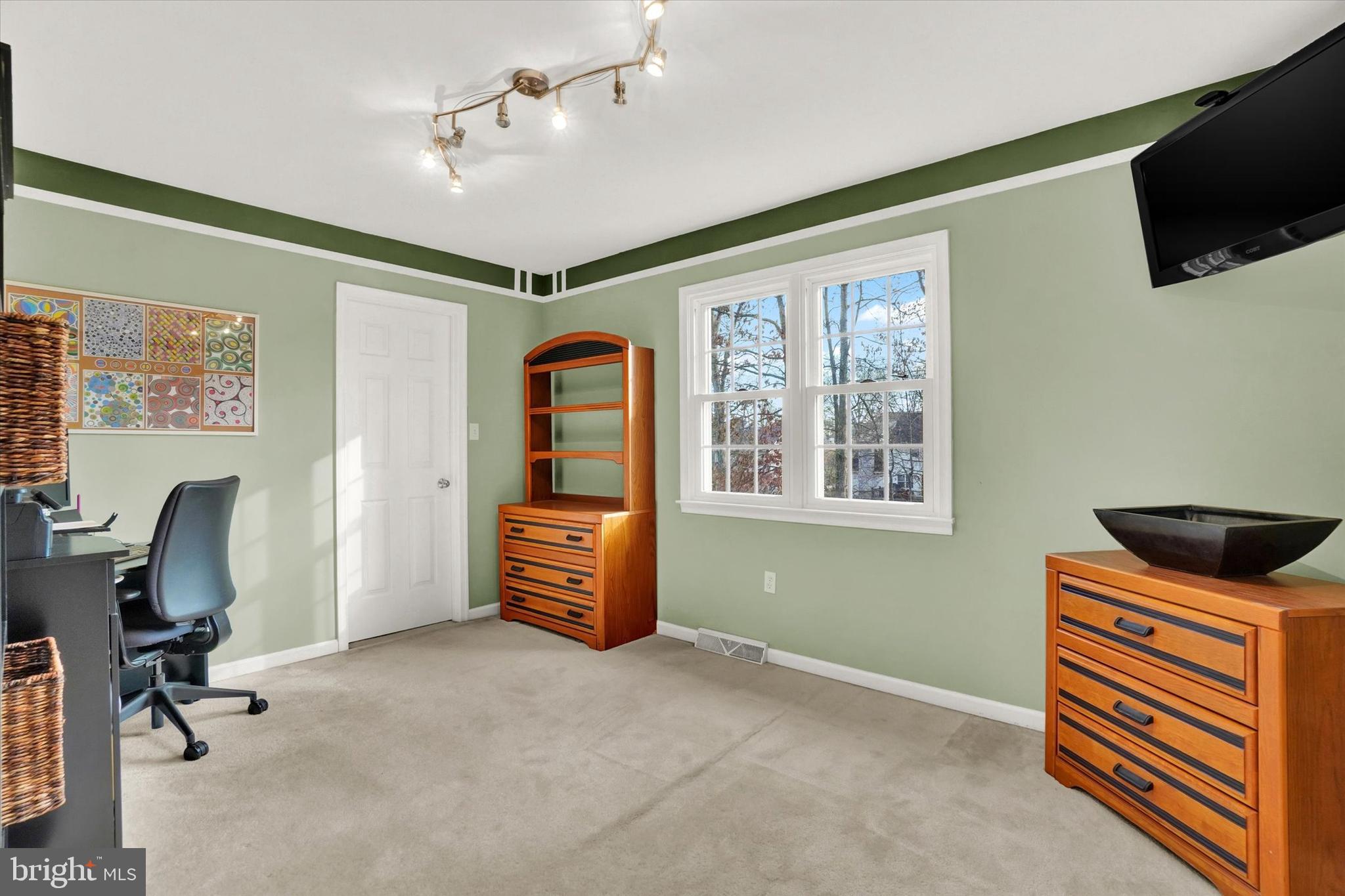 LEXINGTON MEADOWS - Residential