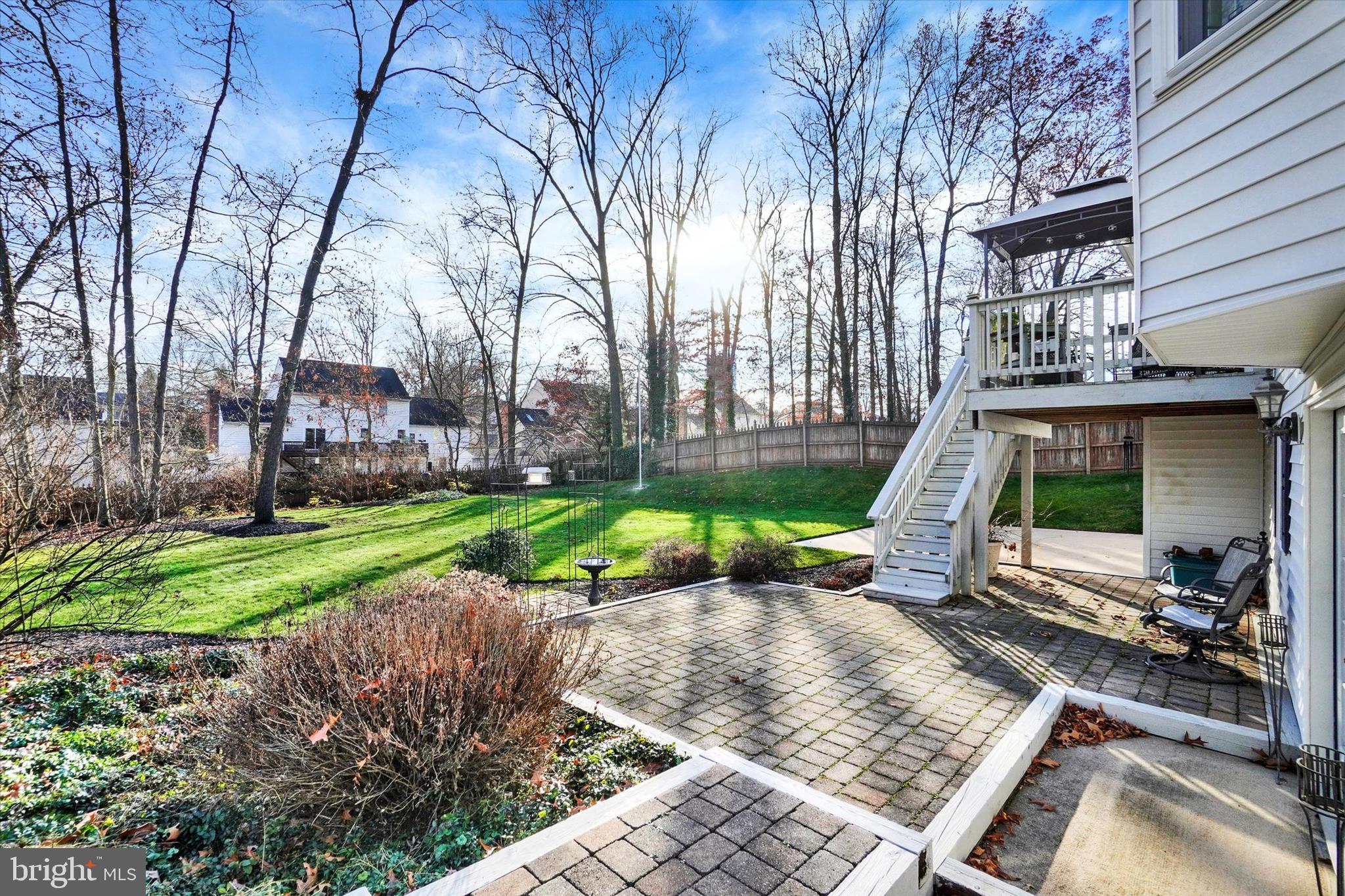 LEXINGTON MEADOWS - Residential