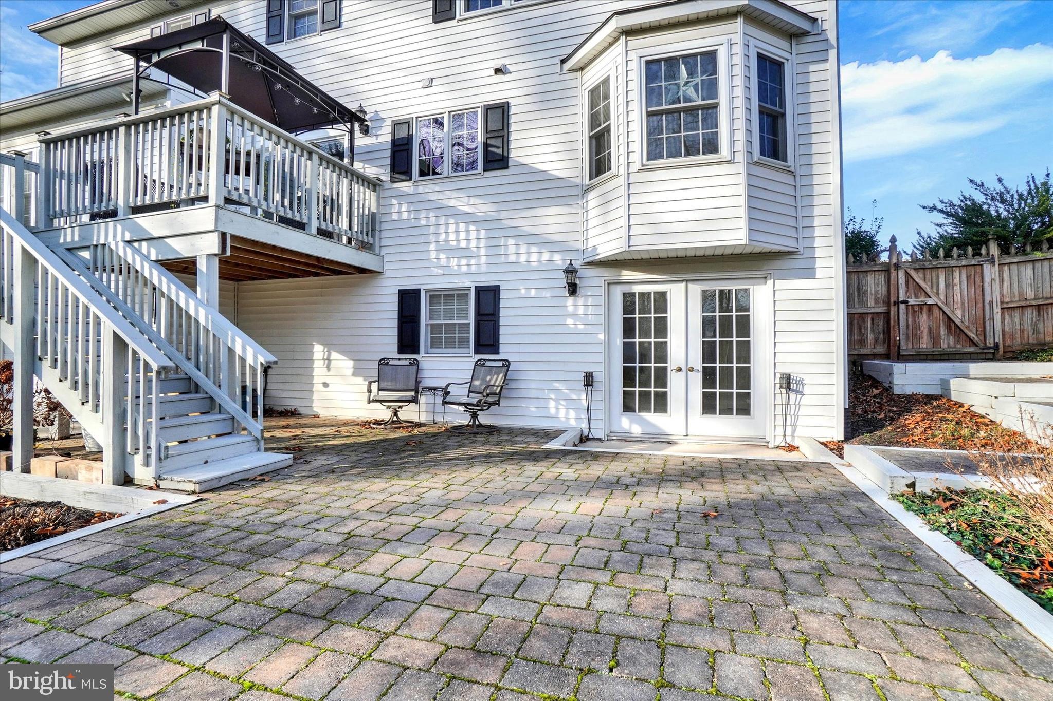 LEXINGTON MEADOWS - Residential