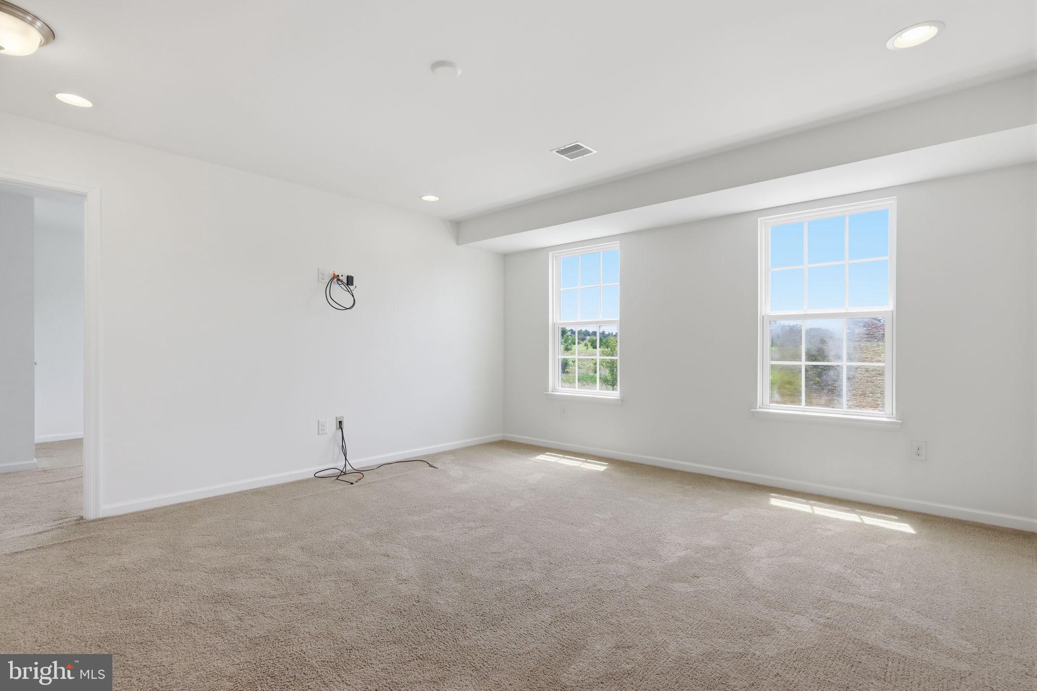 SPRINGFORD ESTATES - Residential