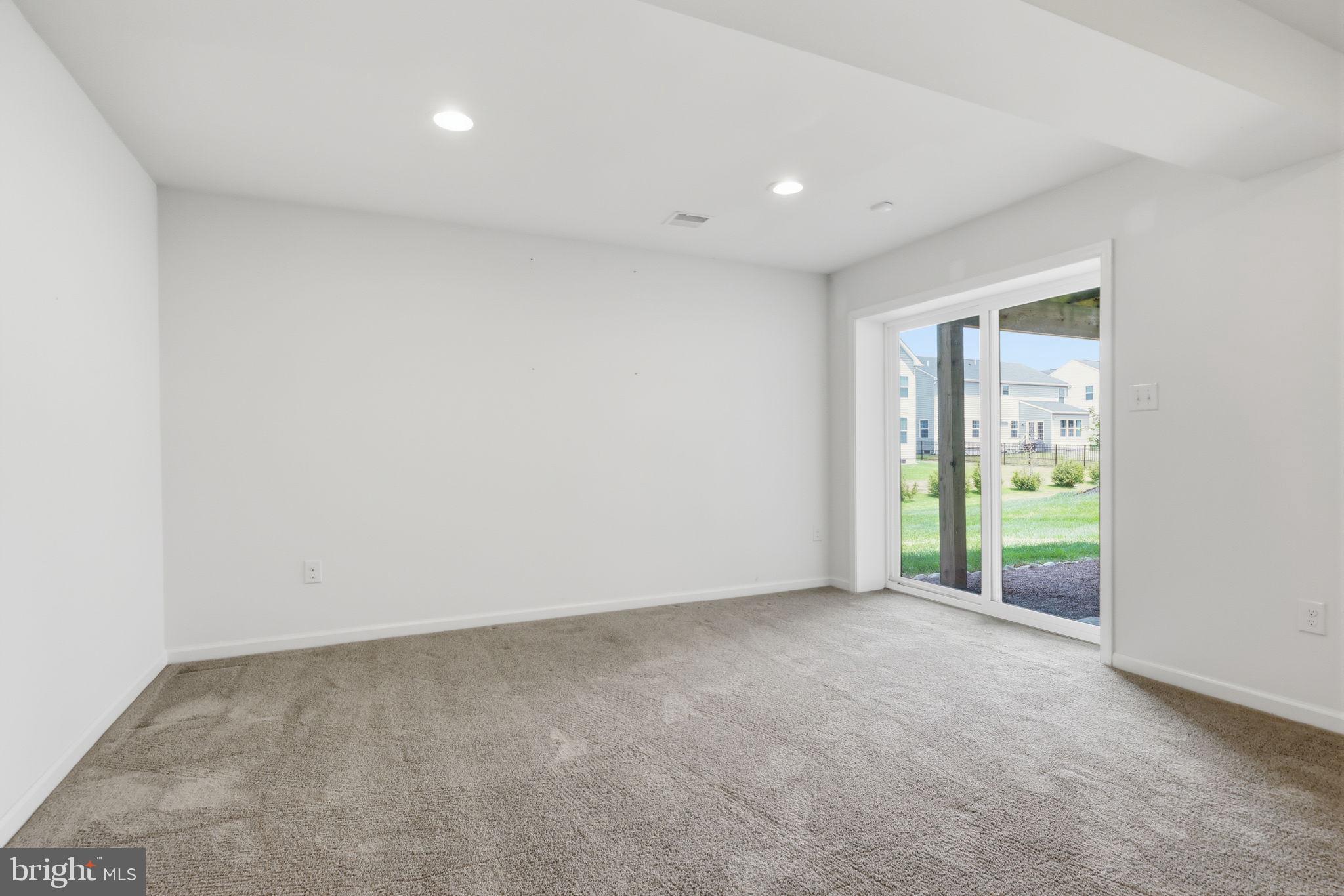 SPRINGFORD ESTATES - Residential