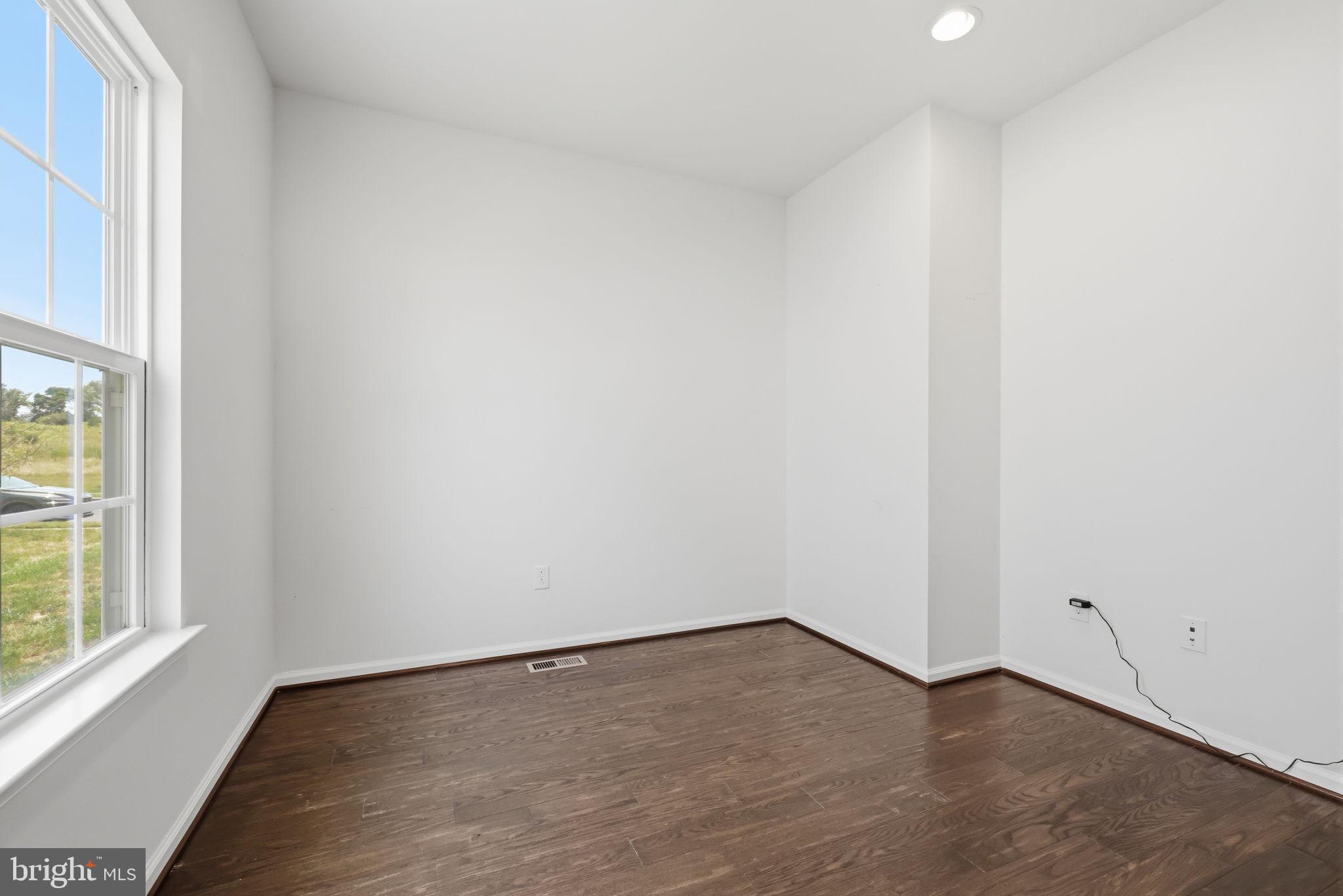 SPRINGFORD ESTATES - Residential