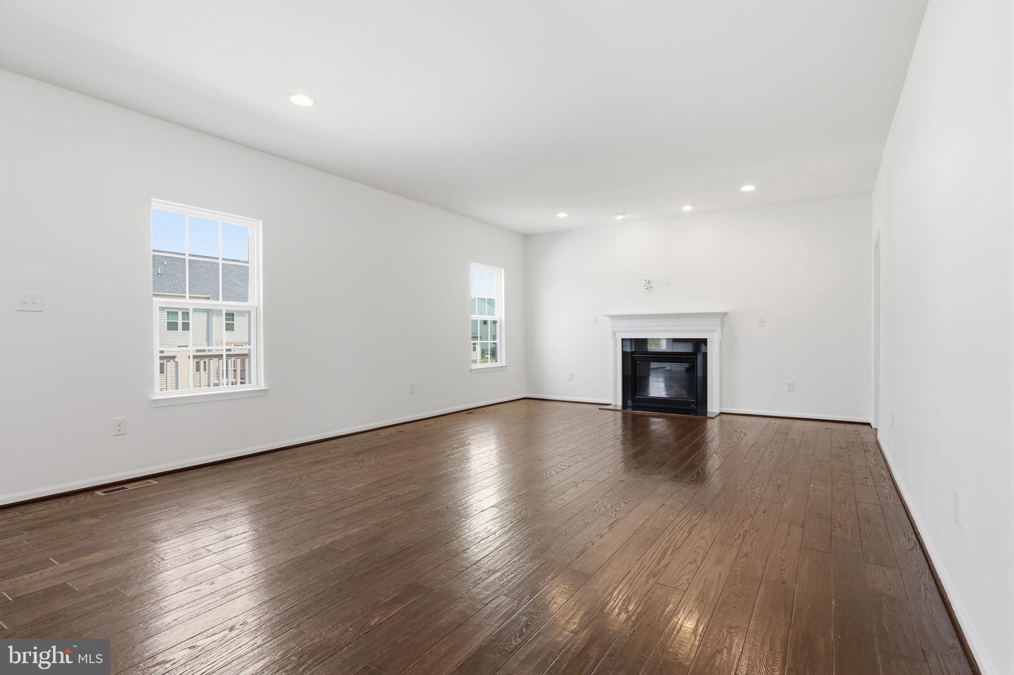 SPRINGFORD ESTATES - Residential