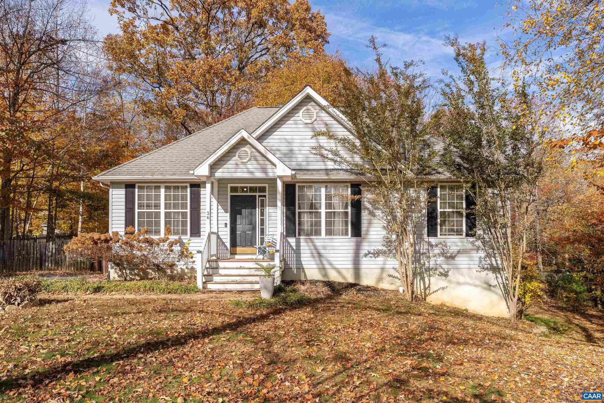 LAKE MONTICELLO - Residential