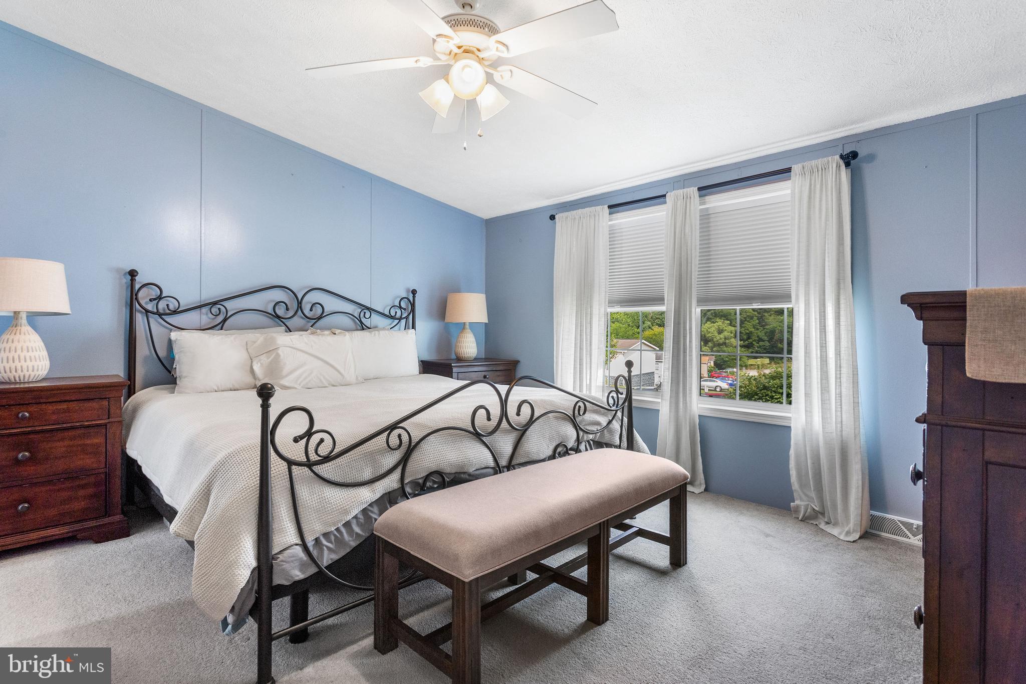EAGLE VIEW MOBILE HOME PK - Residential