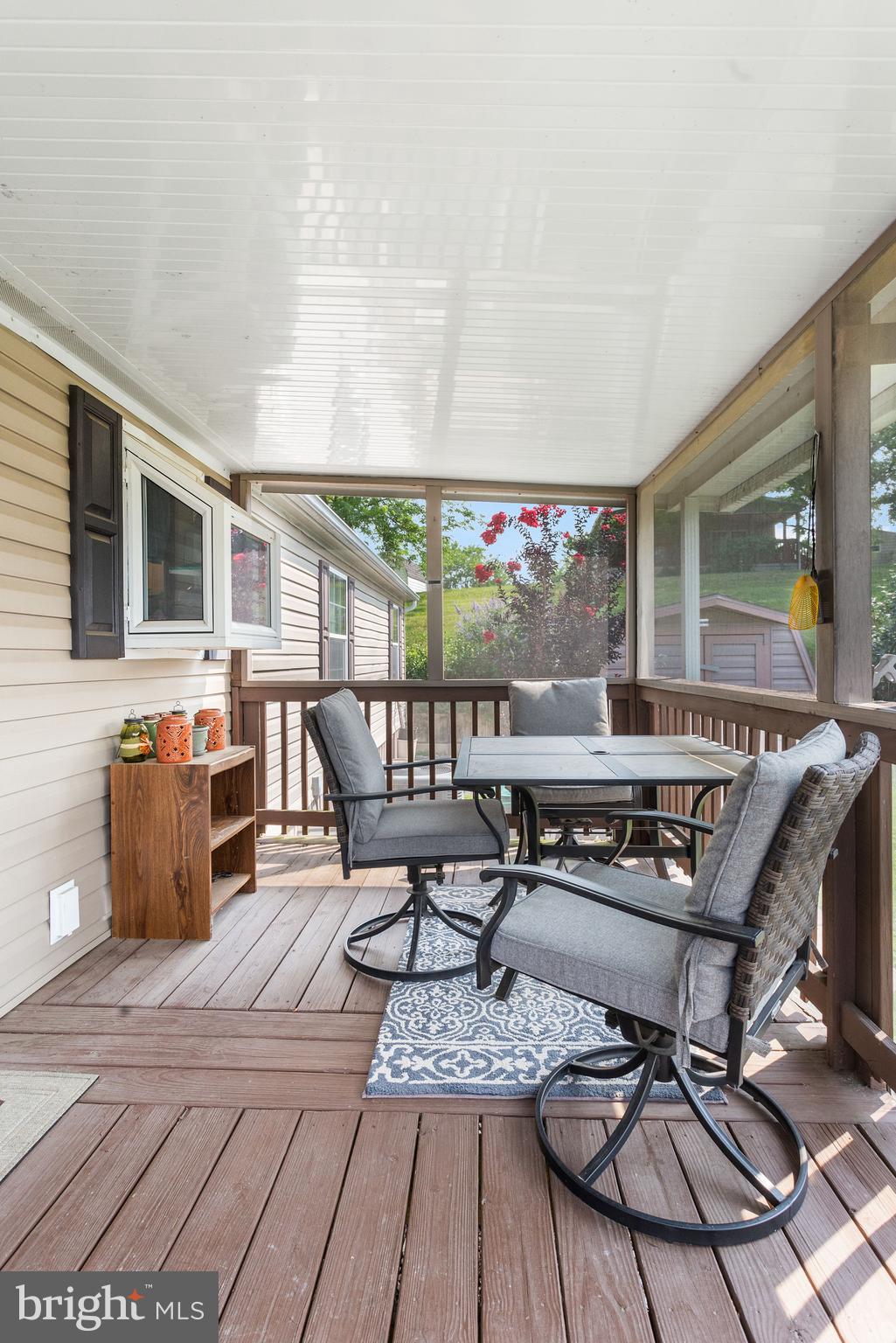 EAGLE VIEW MOBILE HOME PK - Residential
