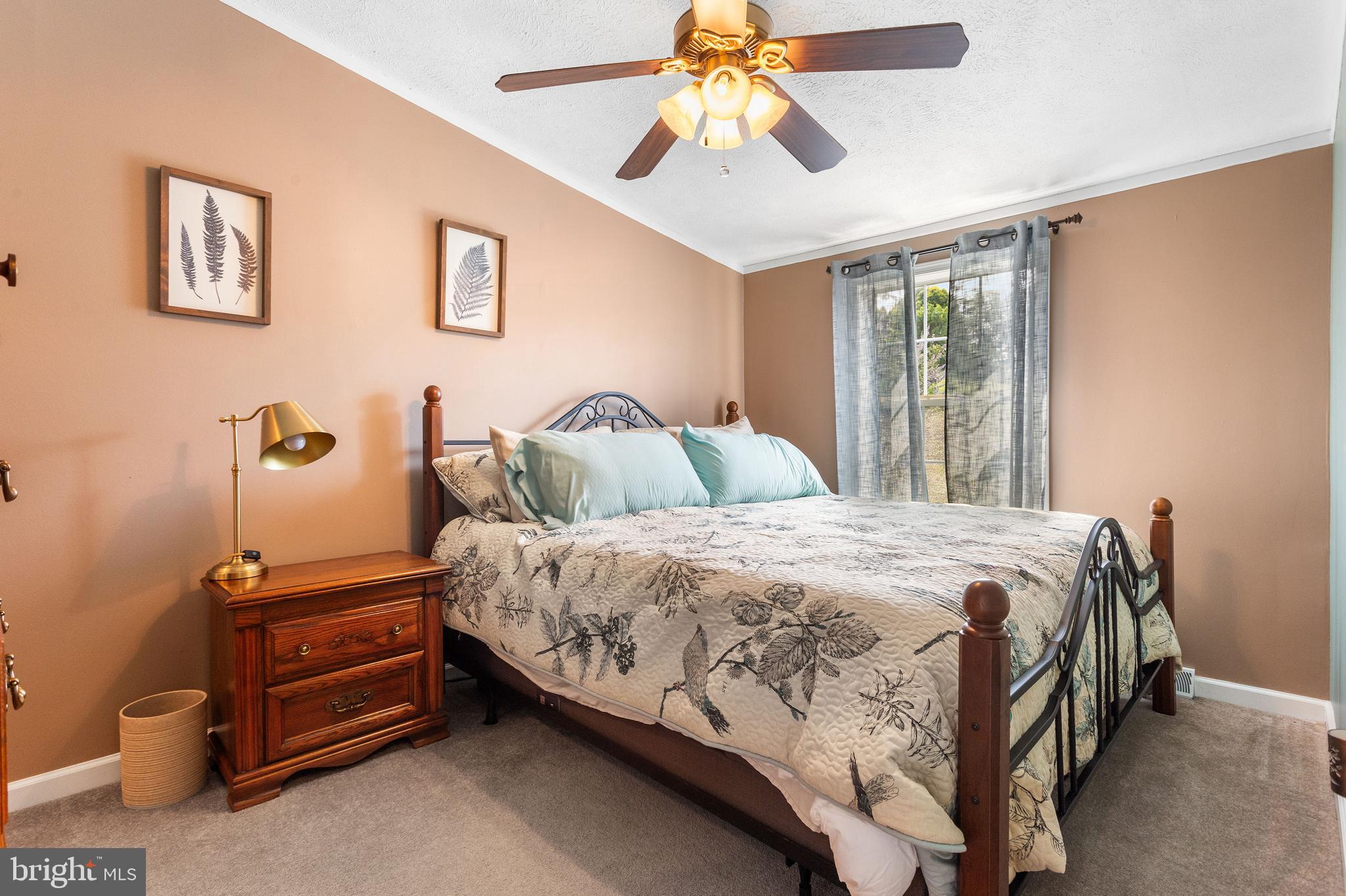 EAGLE VIEW MOBILE HOME PK - Residential