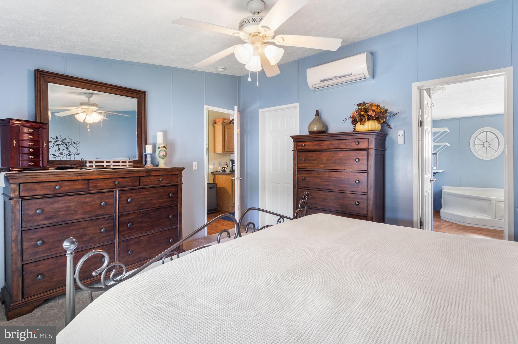 EAGLE VIEW MOBILE HOME PK - Residential