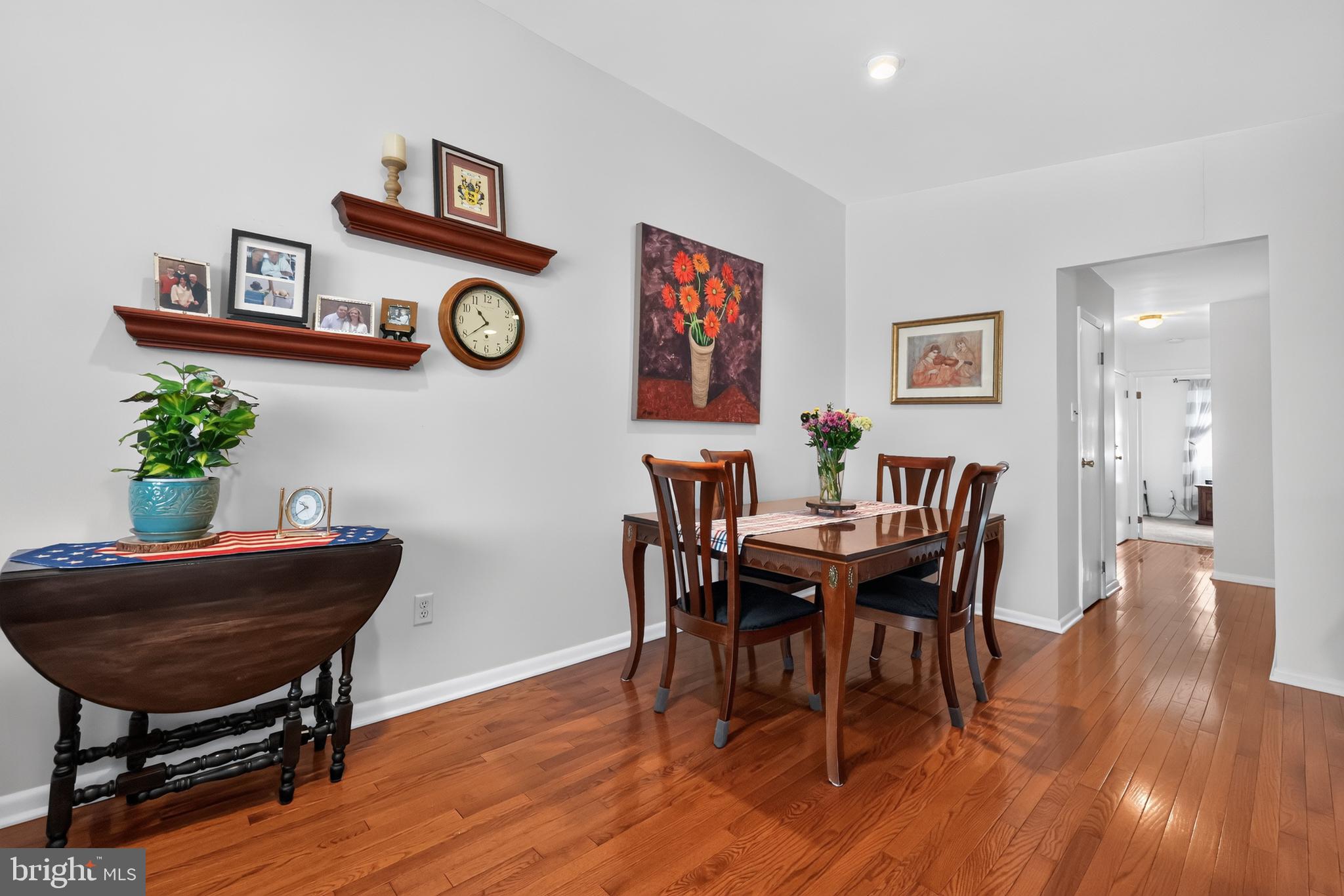 FOX CHASE - Residential