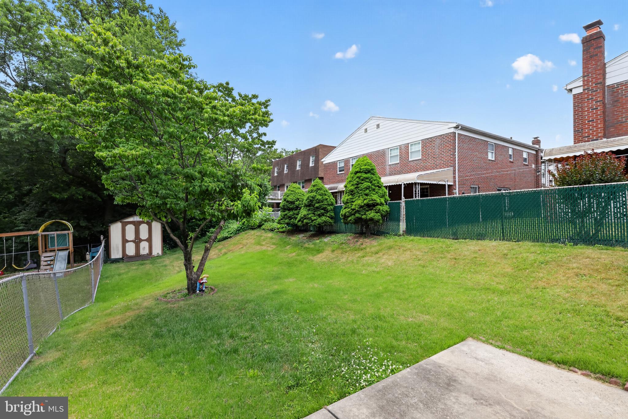 FOX CHASE - Residential