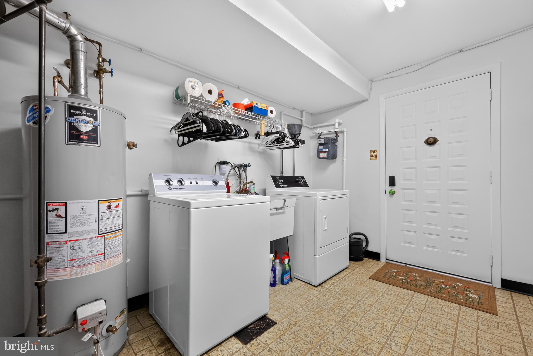 FOX CHASE - Residential