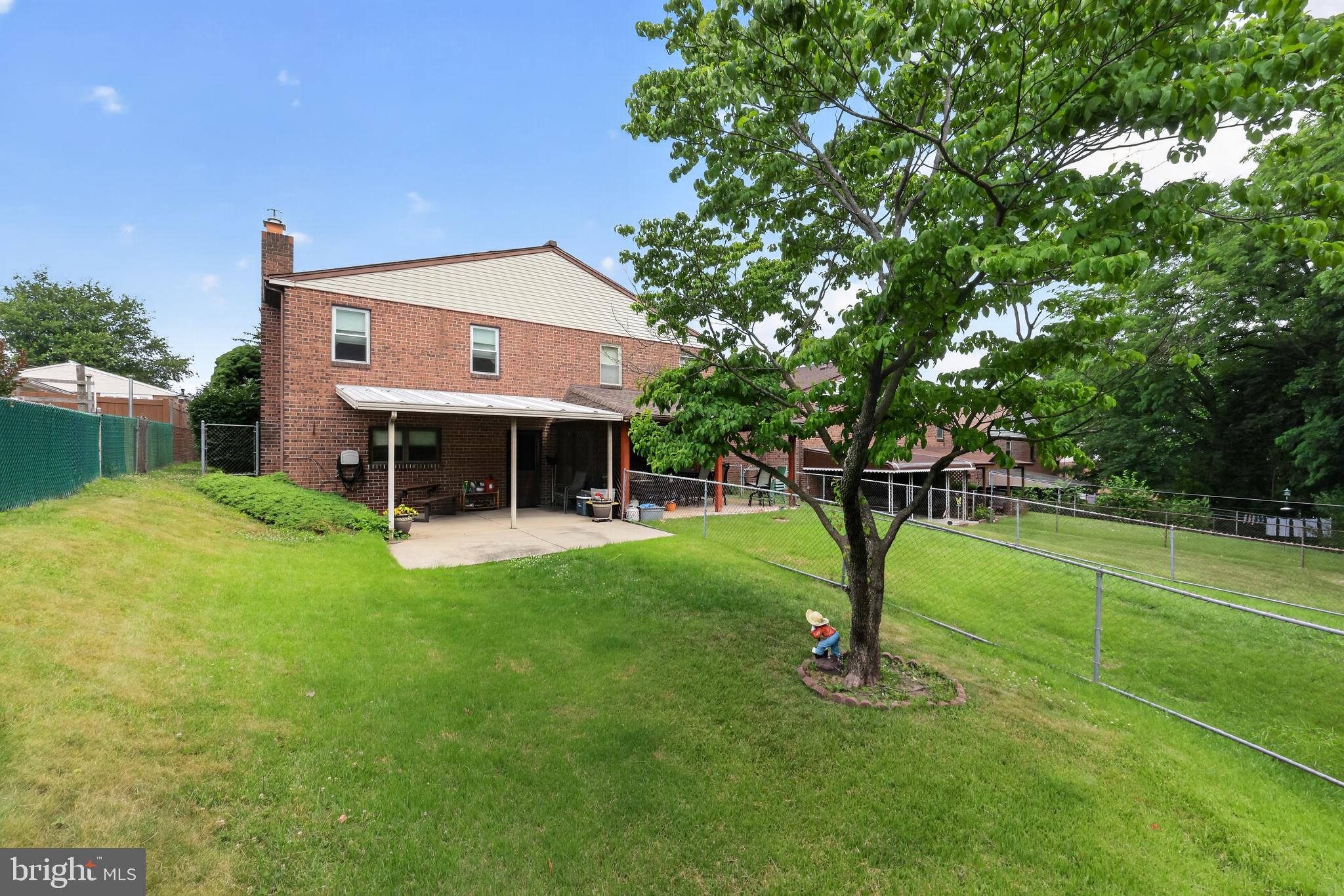 FOX CHASE - Residential