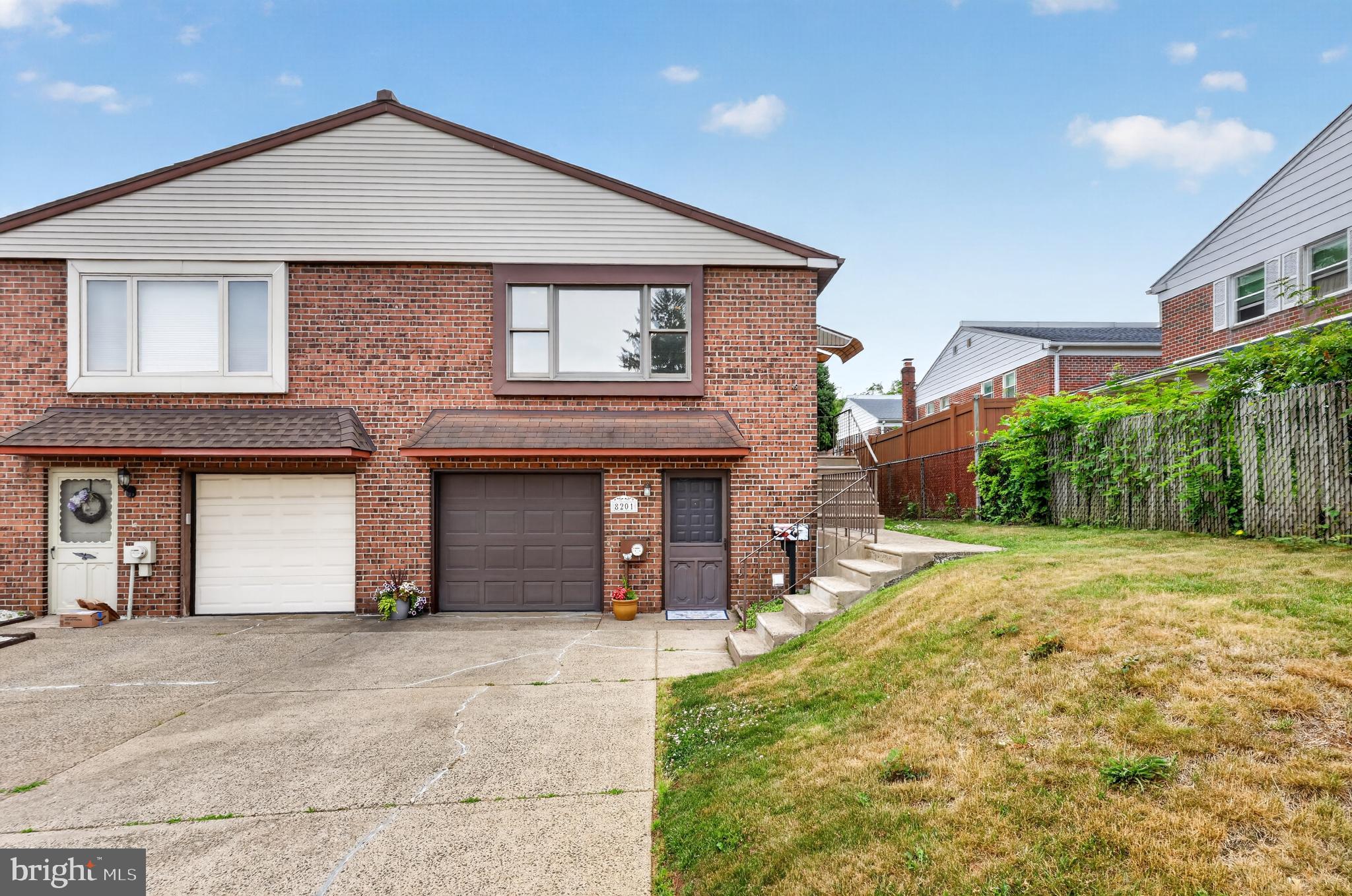 FOX CHASE - Residential
