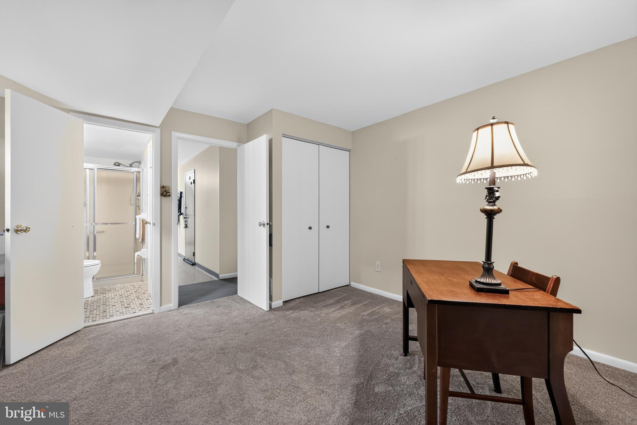 FOX CHASE - Residential