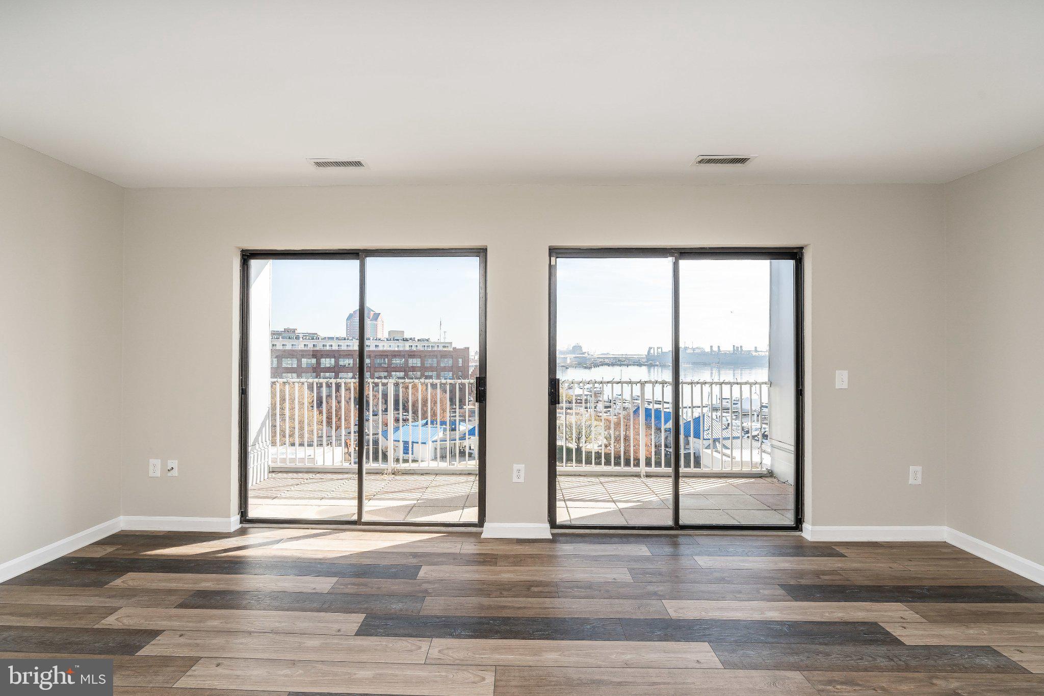 LIGHTHOUSE LANDING - Residential