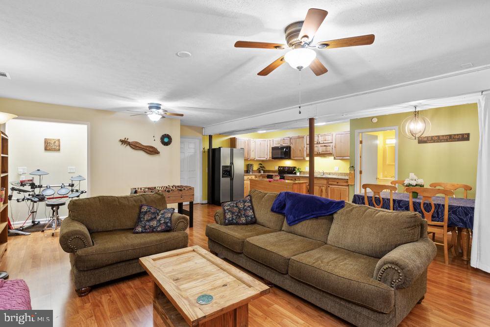 LAKEWOOD - Residential