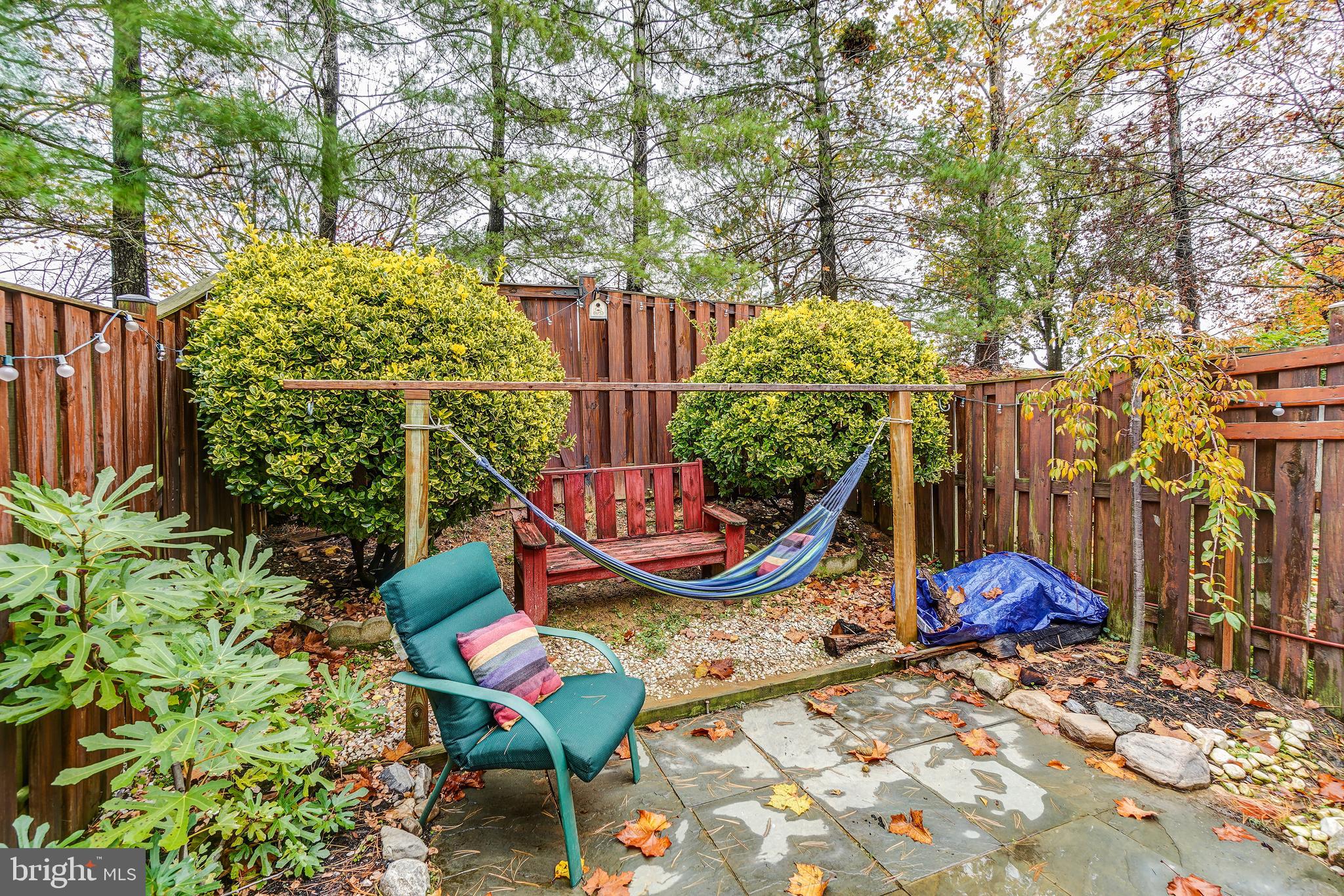 SILVER SPRING CNTRY CLUB - Residential Lease
