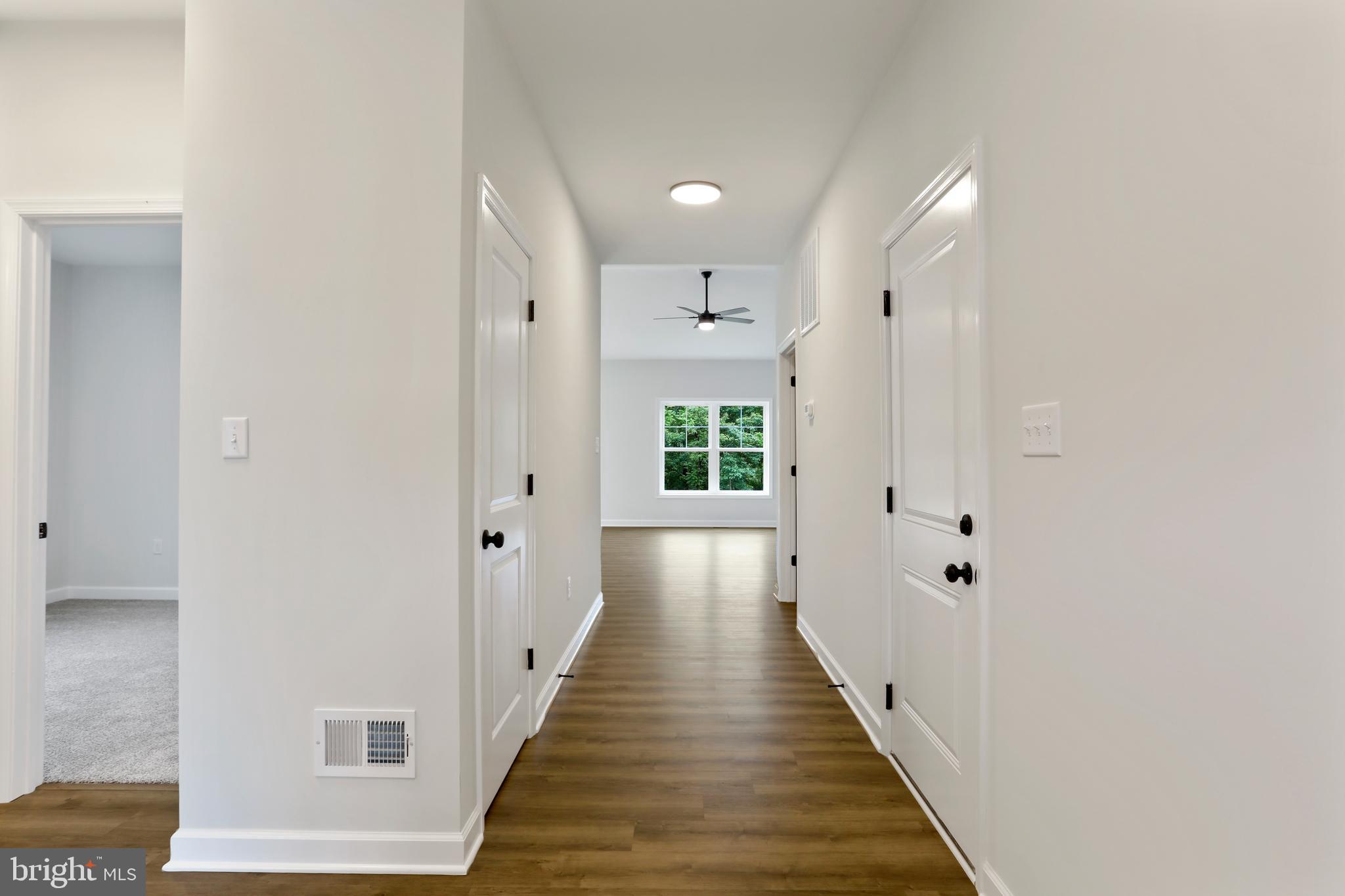 MIDDLE CREEK VISTAS - Residential